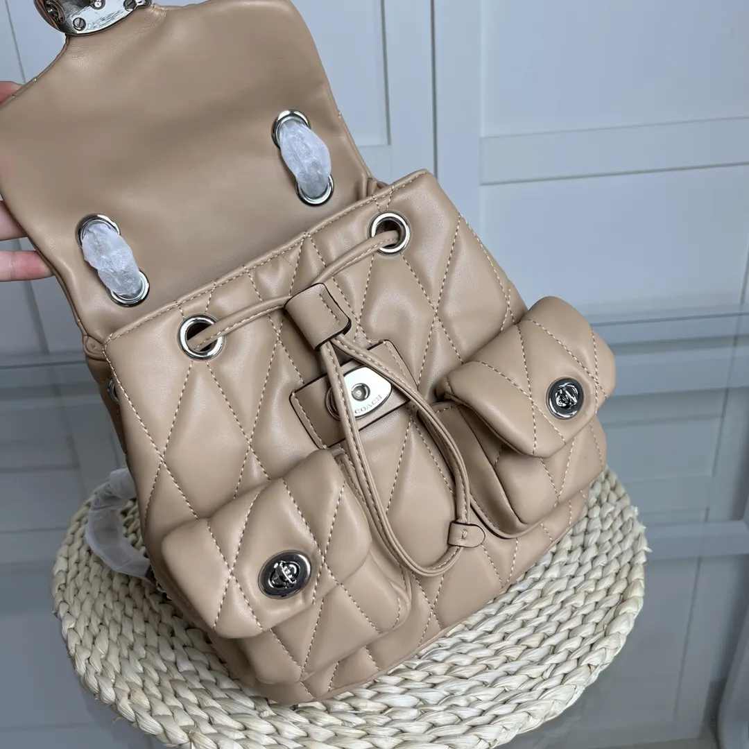 Coach 羊皮 雙肩包 实用雙肩款