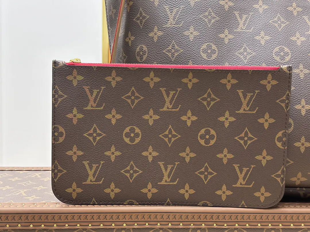 Louis Vuitton Monogram Clutch Bag Canvas
