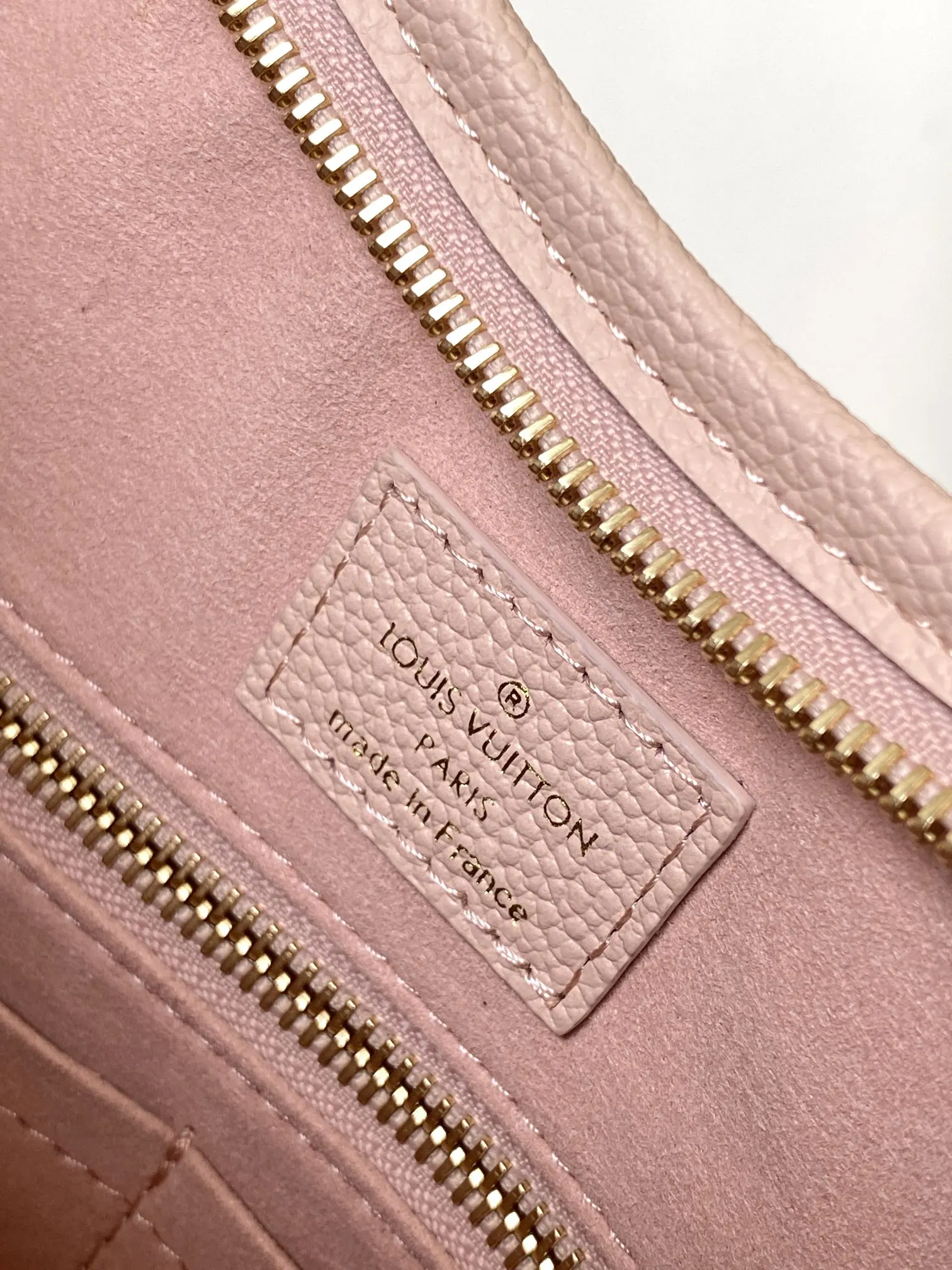 CarryAll 白色 米白 Mo手拿包 精致手拿款