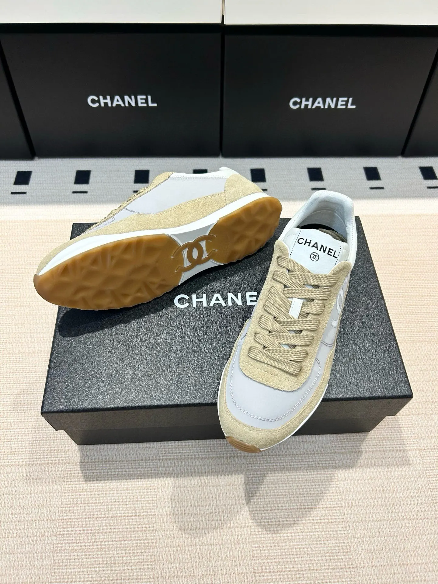 Chanel 米白拼色低帮运动鞋 休闲