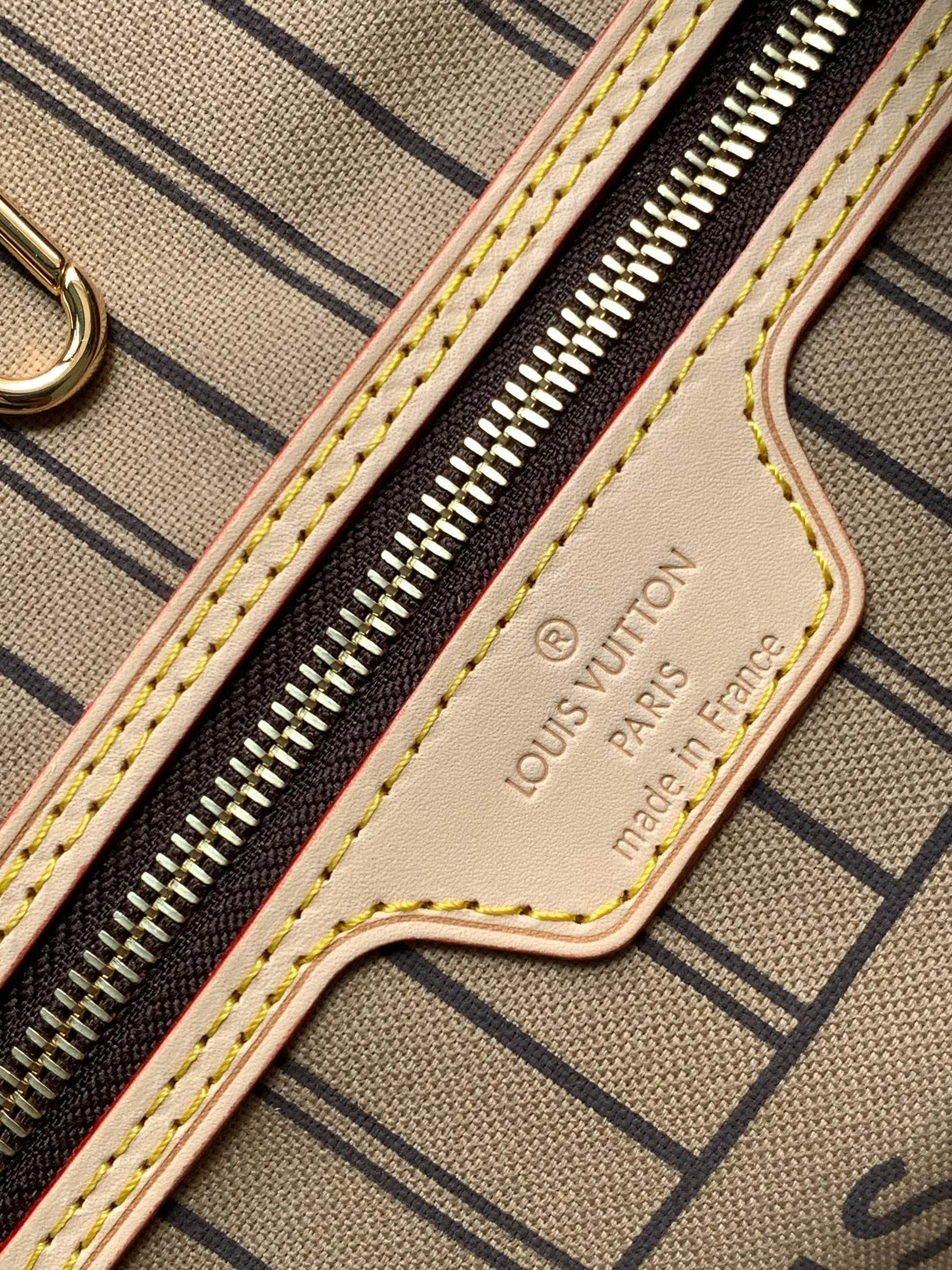 LV Neverfull 帆布 手拿包 精致手拿款