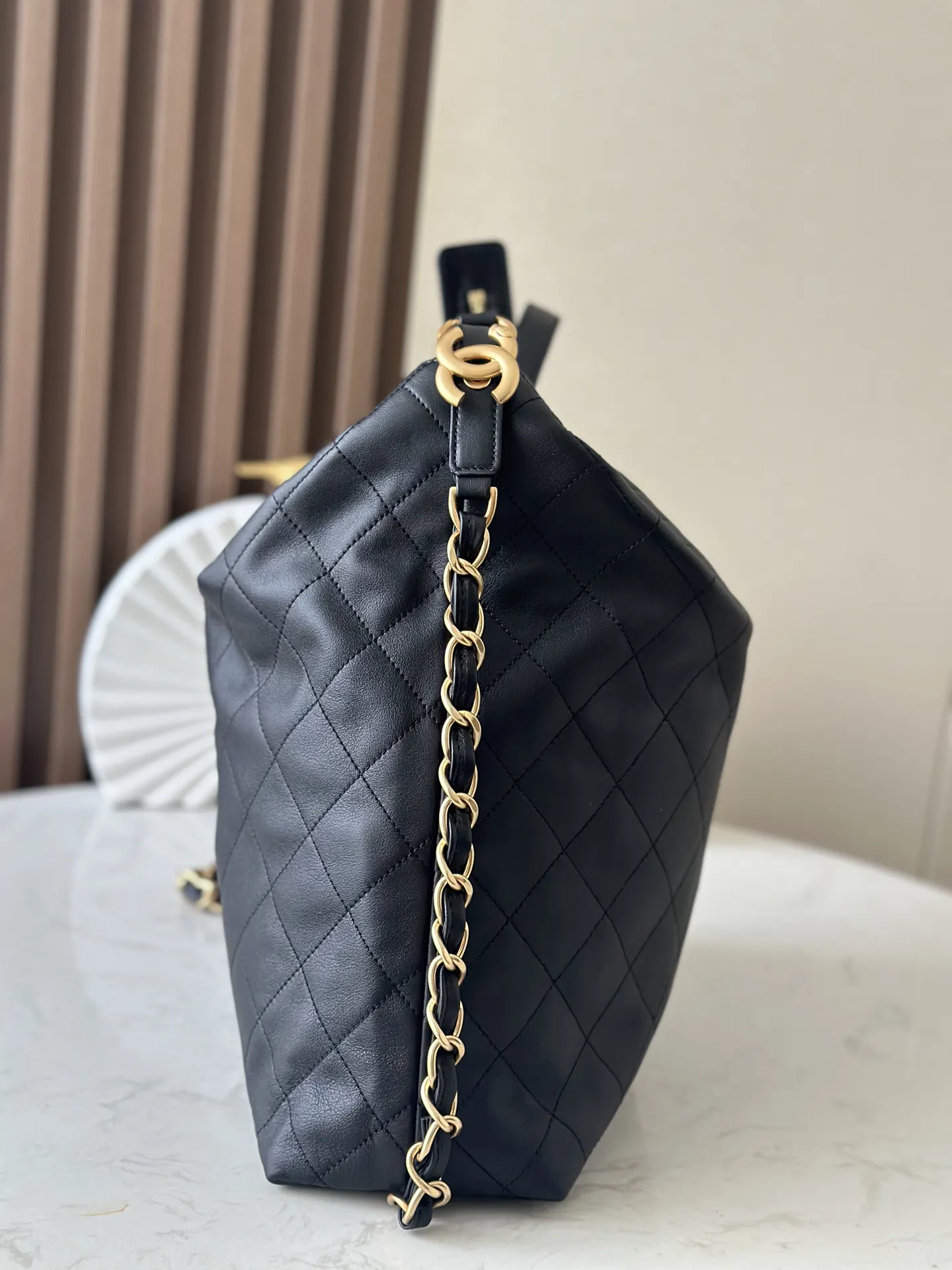 Chanel 黑色菱格Hobo腋下包 简约通勤