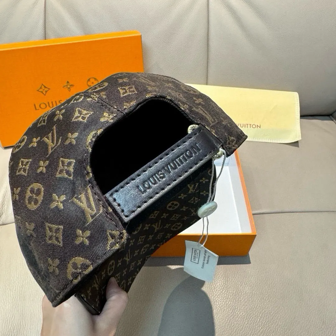 Louis Vuitton Fashion Item Casual Leather