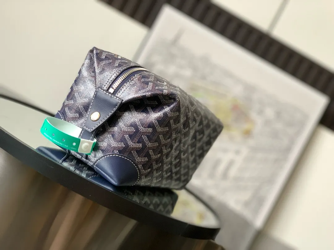 Cosmetic Pouch