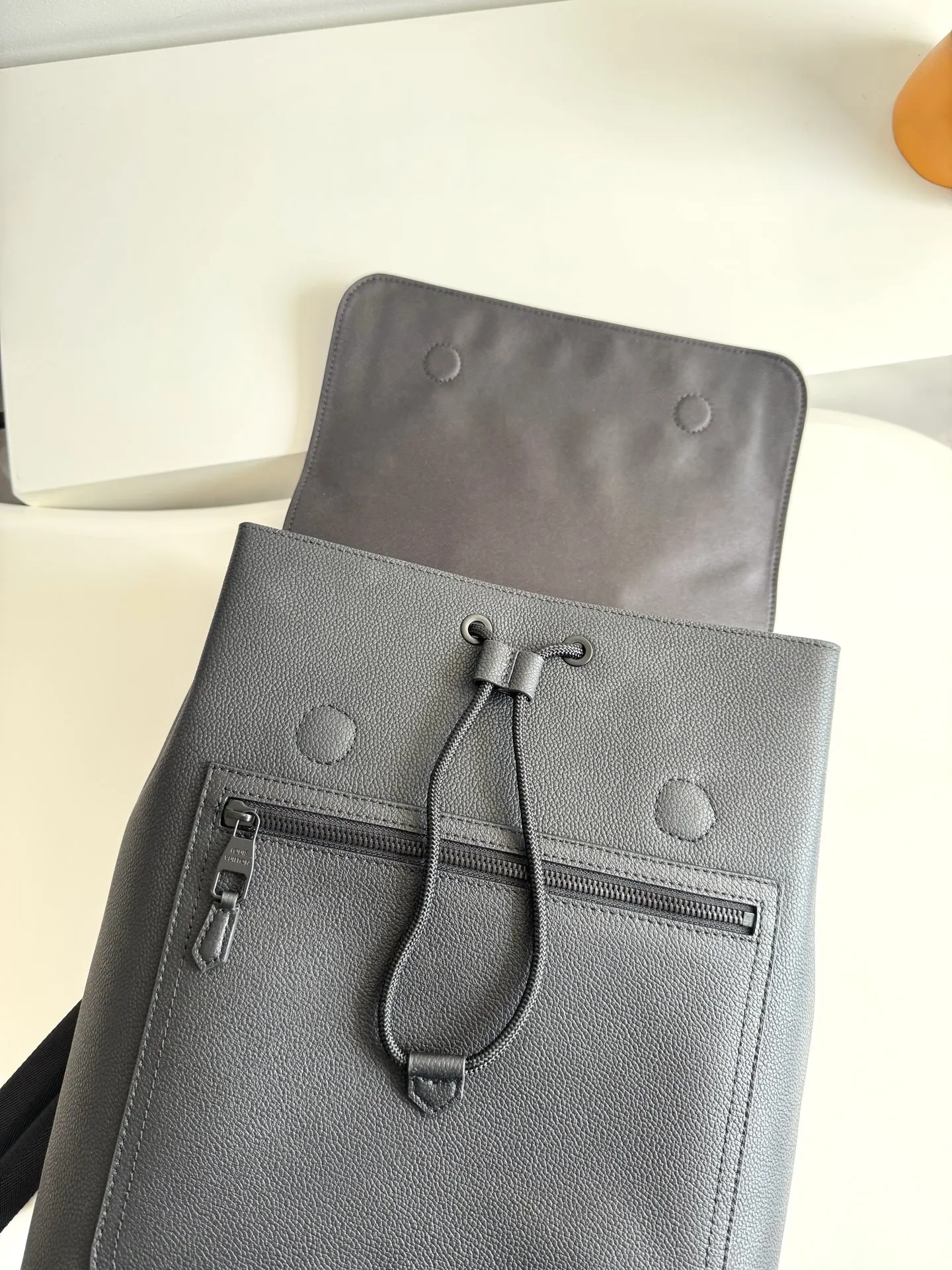 LV 牛皮 雙肩包 实用雙肩款