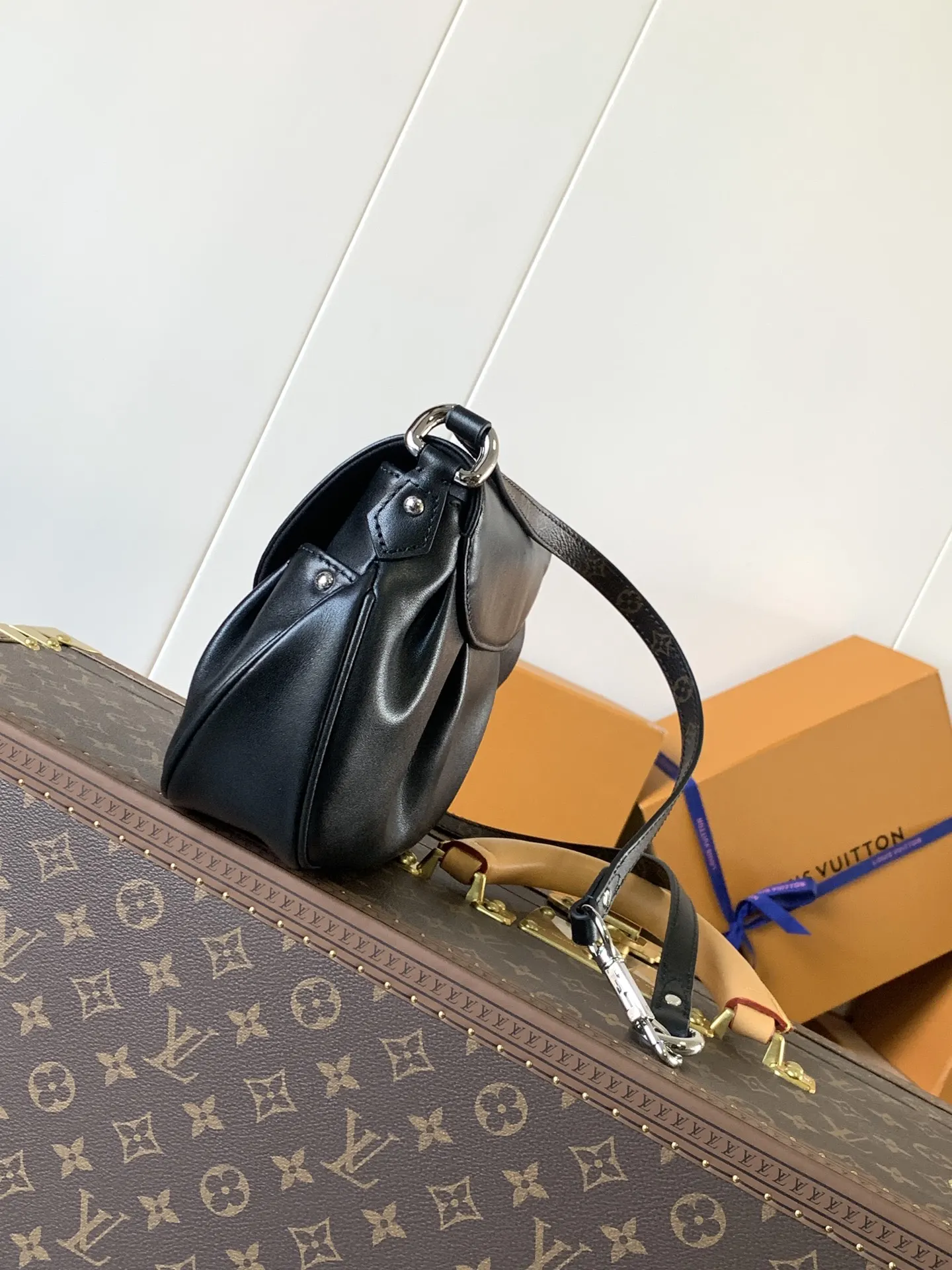 LV 牛皮 动态变码 以崭新系列展现品牌 收纳包 旅行收纳款