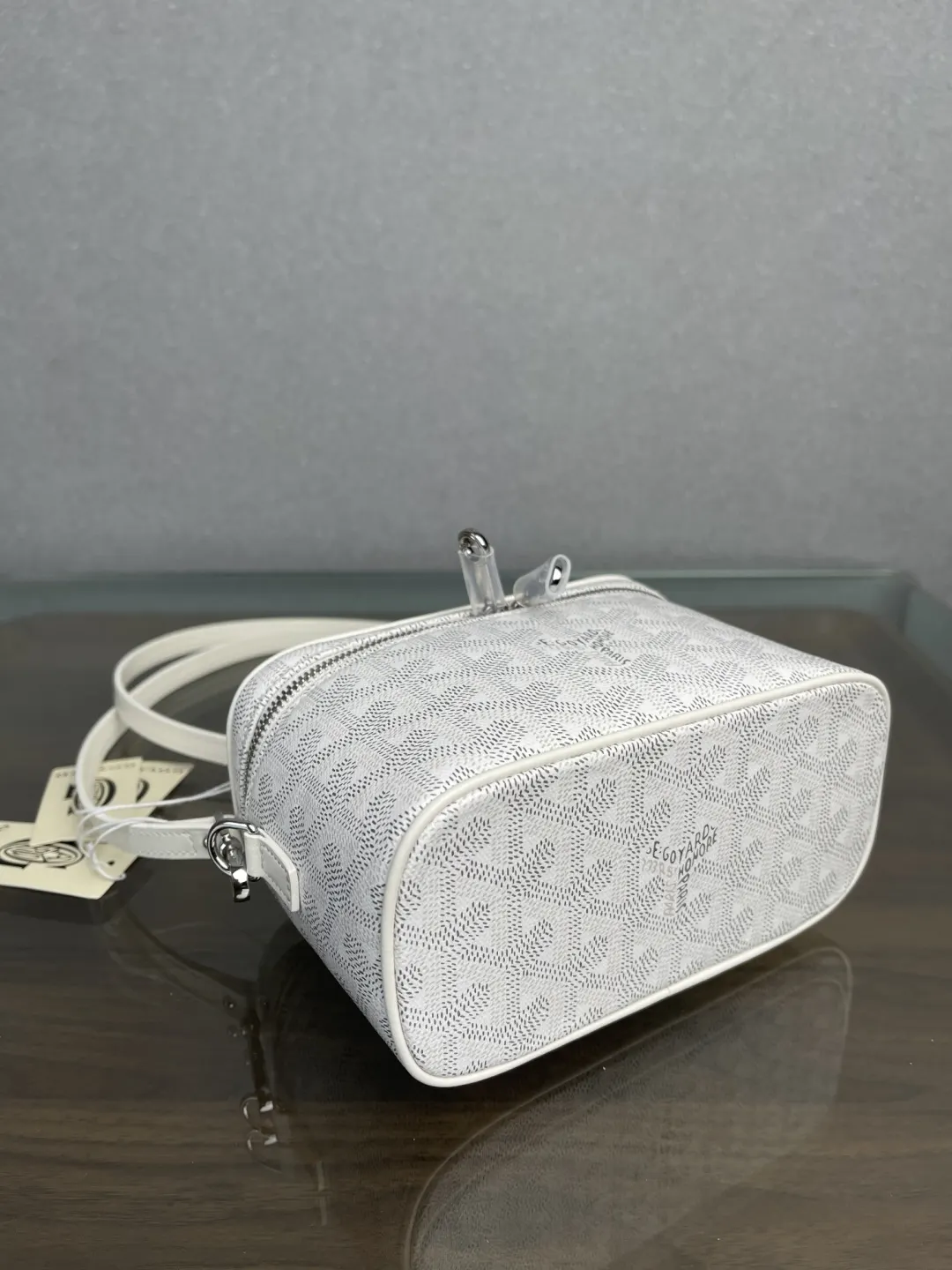 Goyard 白色 小牛皮 化妝包 便携收納款