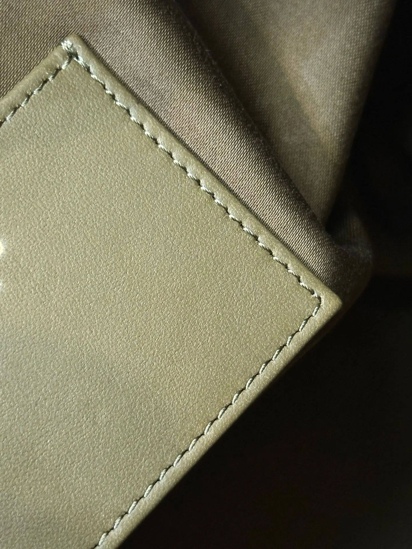 Top Handle Bag Commuter