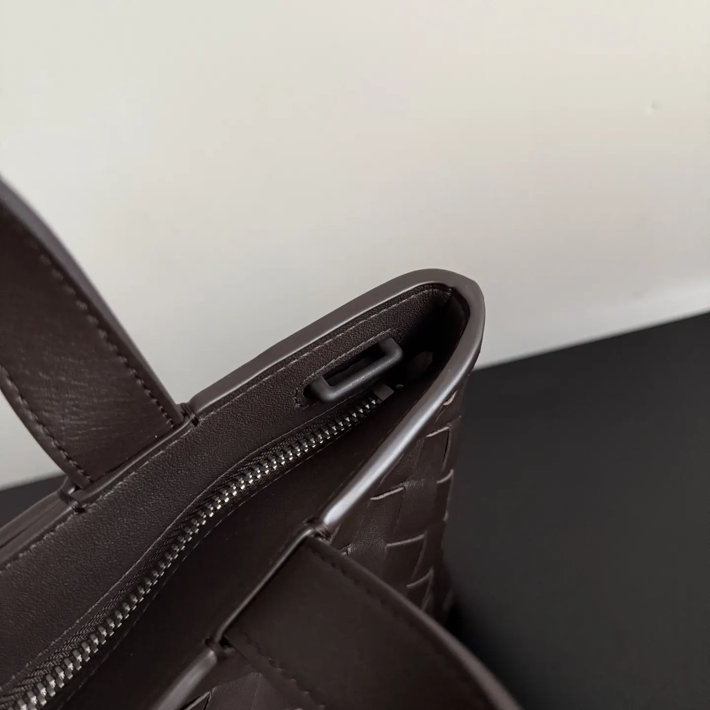 Bottega Veneta 牛皮 托特包 大容量托特款(數字9) Bottega Veneta 牛皮 托特包 大容量托特款(數字9)