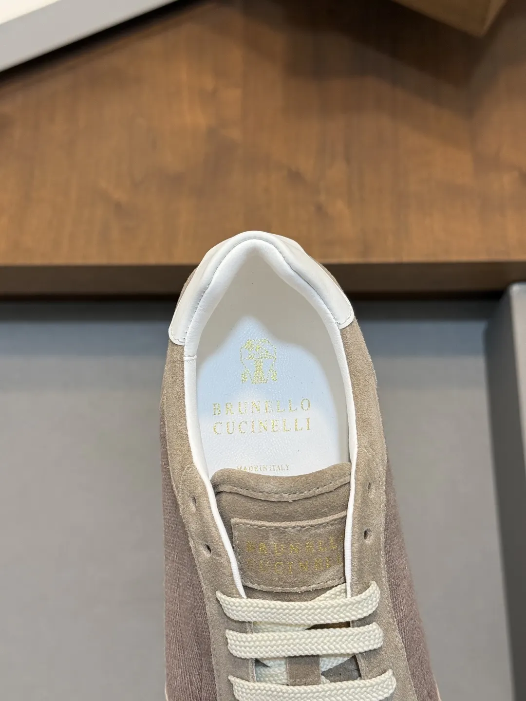 Brunello Cucinelli SS 白色 運動鞋 休閒百搭款(數字7) Brunello Cucinelli SS 白色 運動鞋 休閒百搭款(數字7)