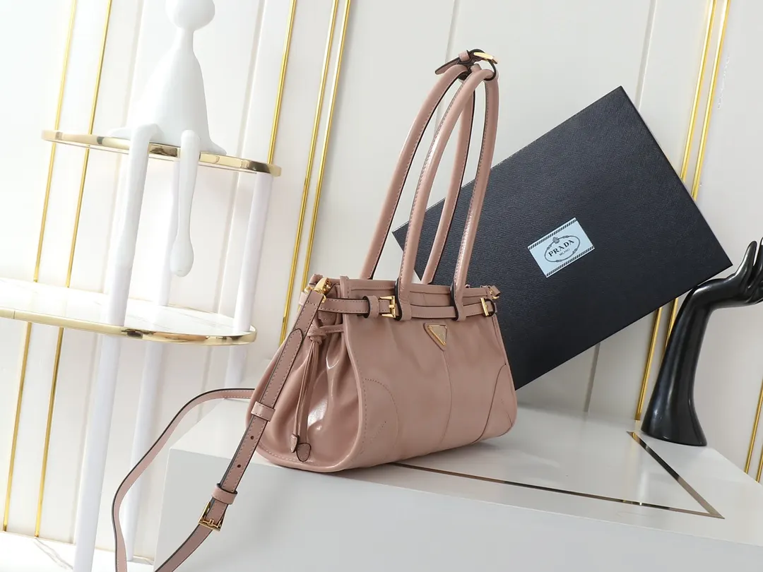 Prada 1BA426 斜挎包