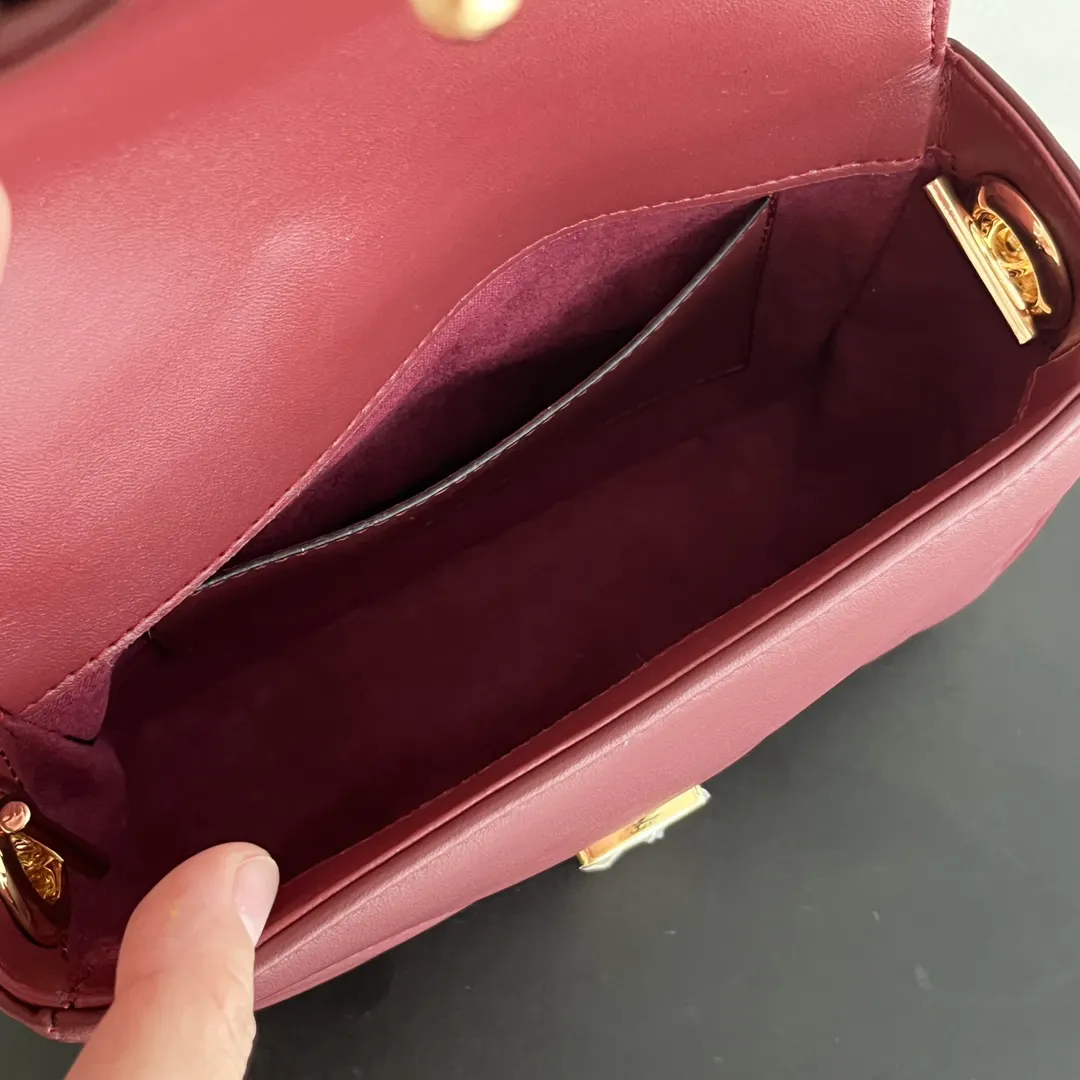 Gucci Marmont Quilted Leather Chain Bag Shoulder and Crossbody Wear Image 7 Gucci Marmont Quilted Leather Chain Bag Shoulder and Crossbody Wear Image 7