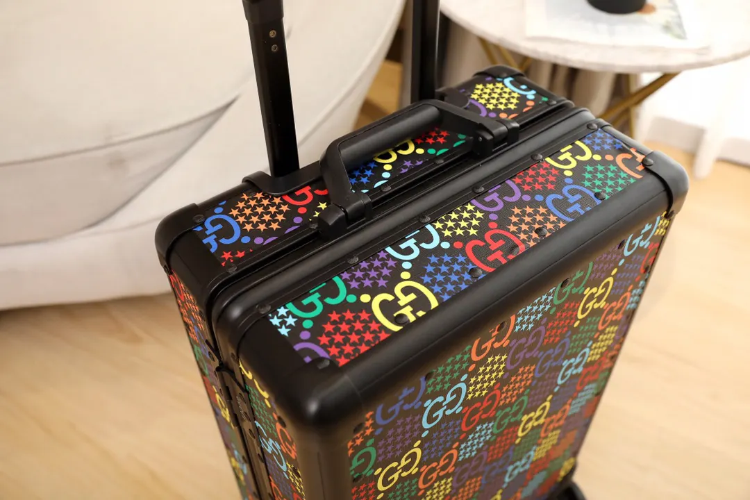 杏色 GUCC 古 奇 行李箱 拉杆箱 又来一‮时组‬ 旅行拉杆款 輕便出行款