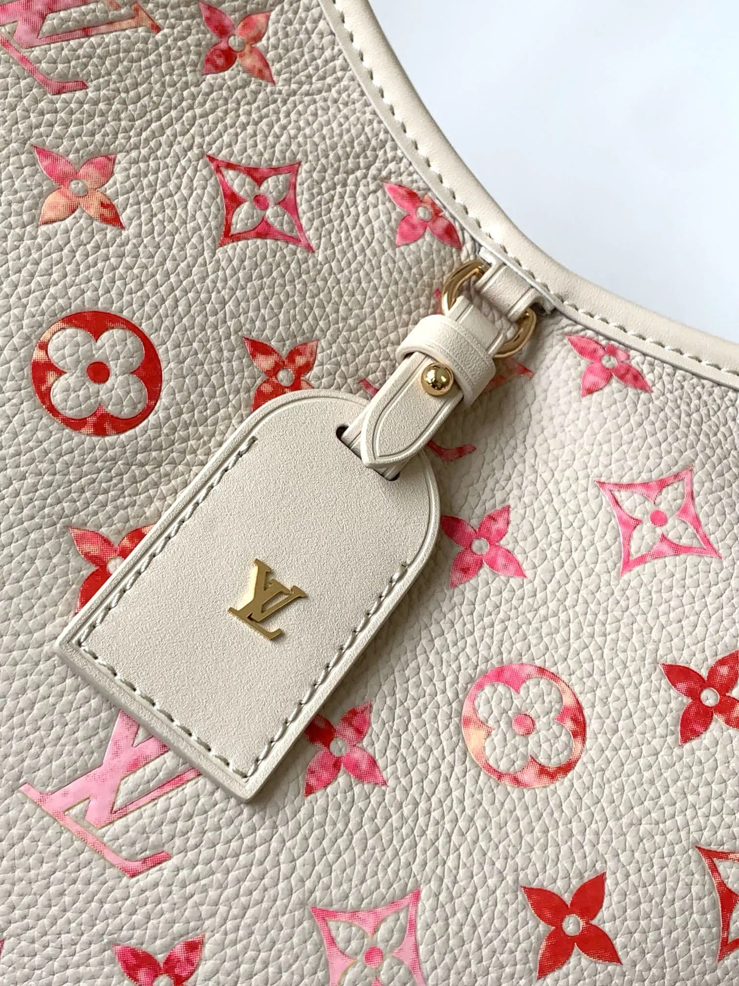 CarryAll 白色 米白 Mo手拿包 精致手拿款