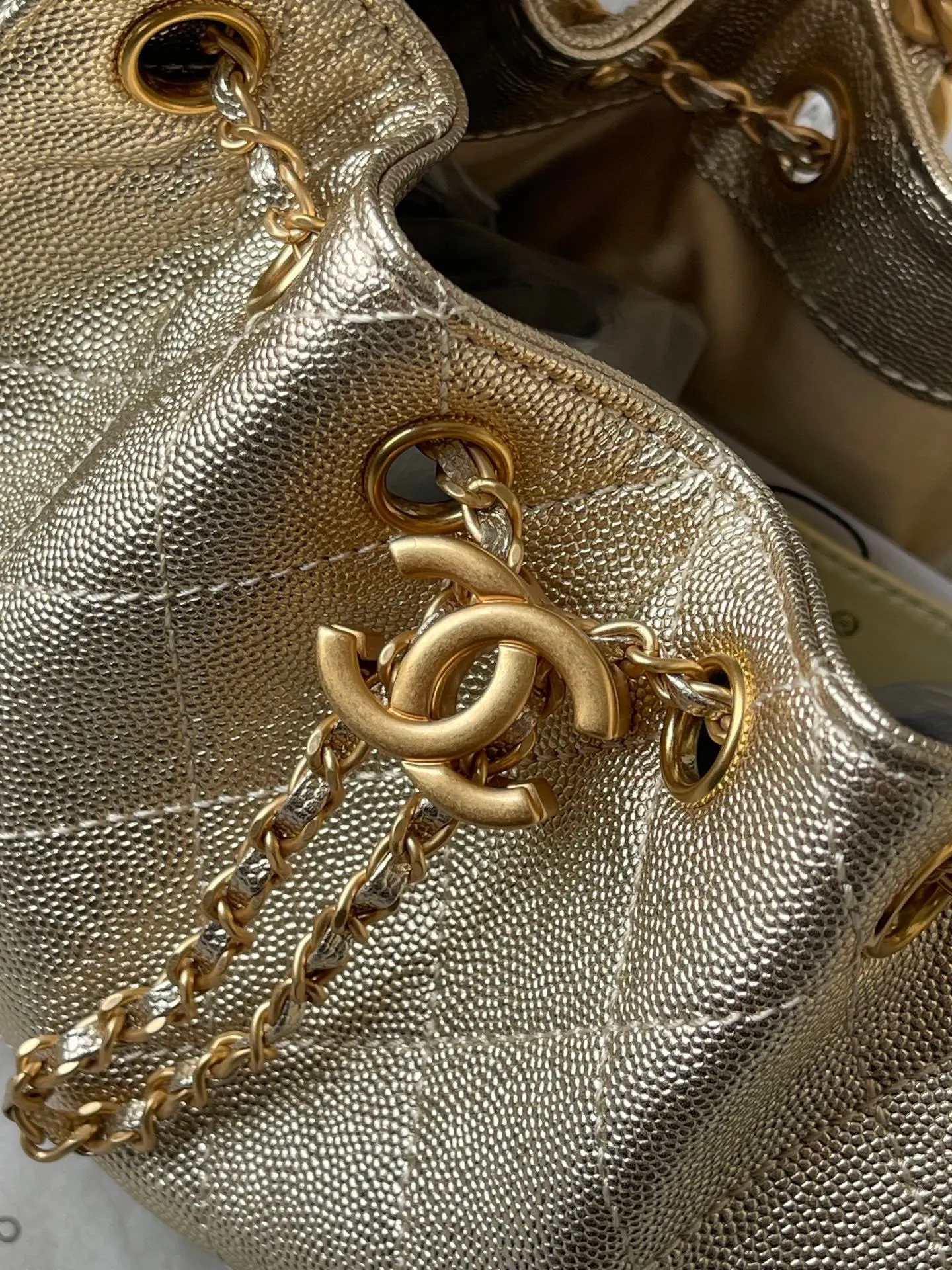 CHANEL 白色 金色 小牛皮 腋下包 復古腋下背款