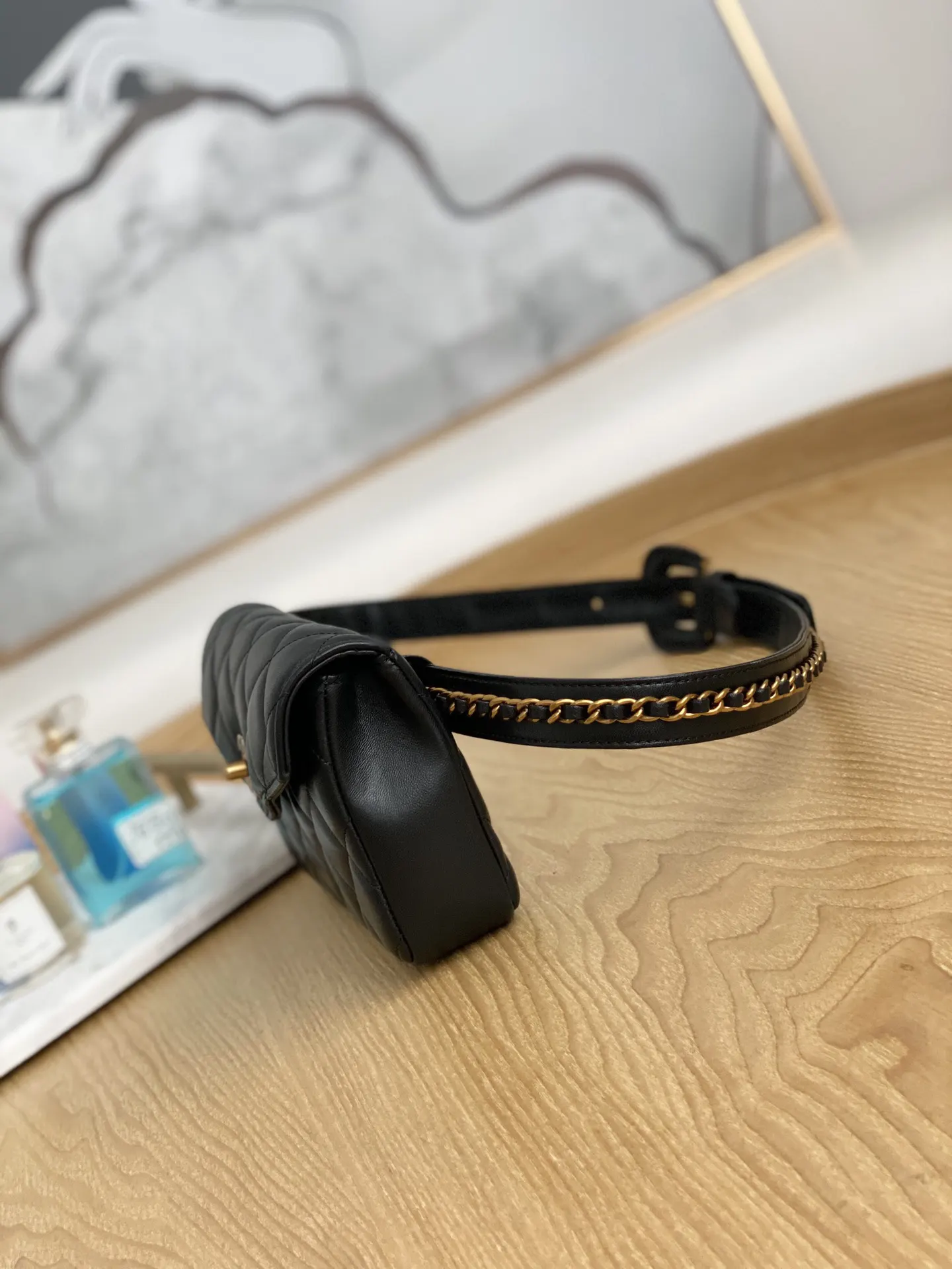 CHANEL 羊皮 真的是美的不要不要的 各种喜欢难以言表 腰包 休闲腰包款