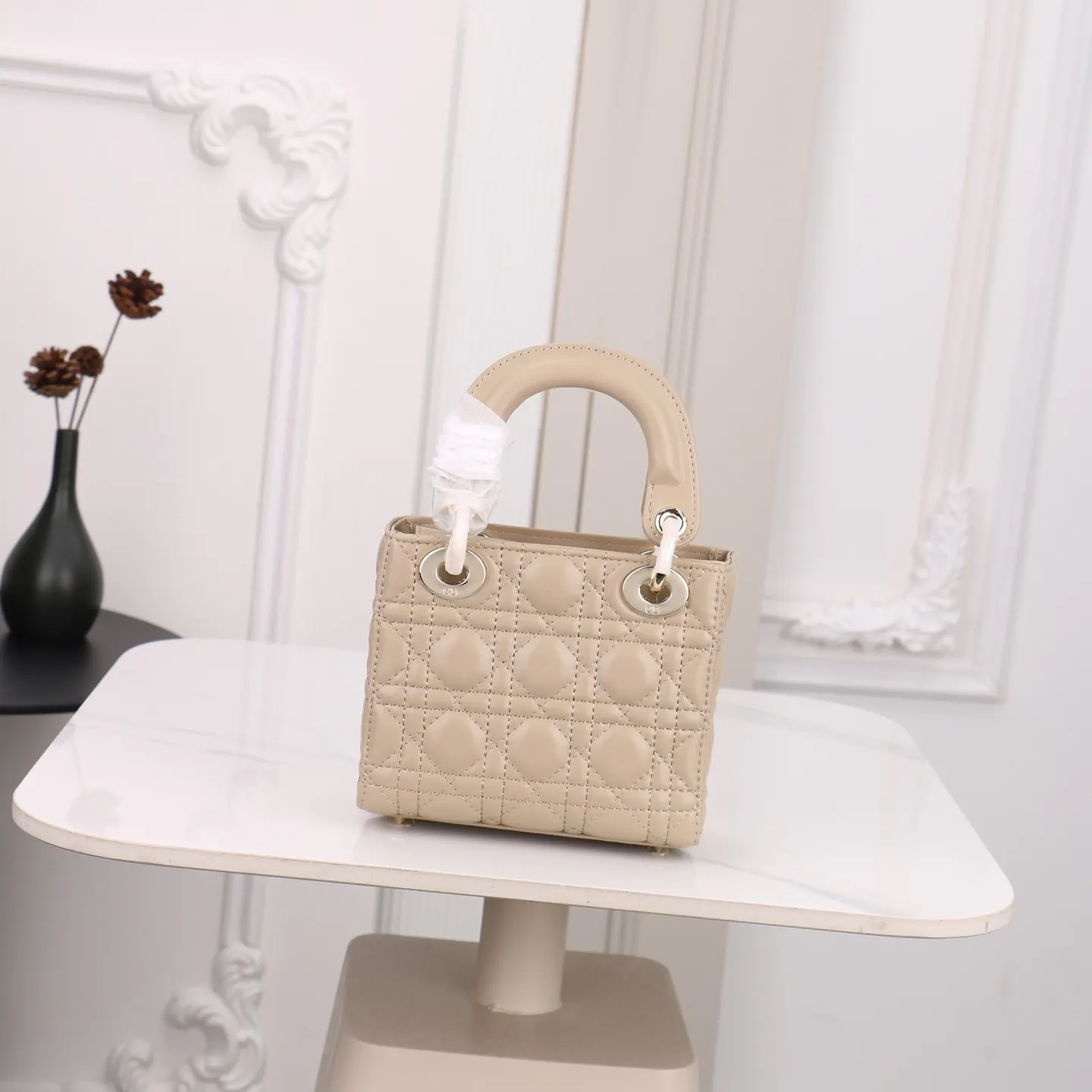Dior Lady Dior 小号 米色 皮革 手提包