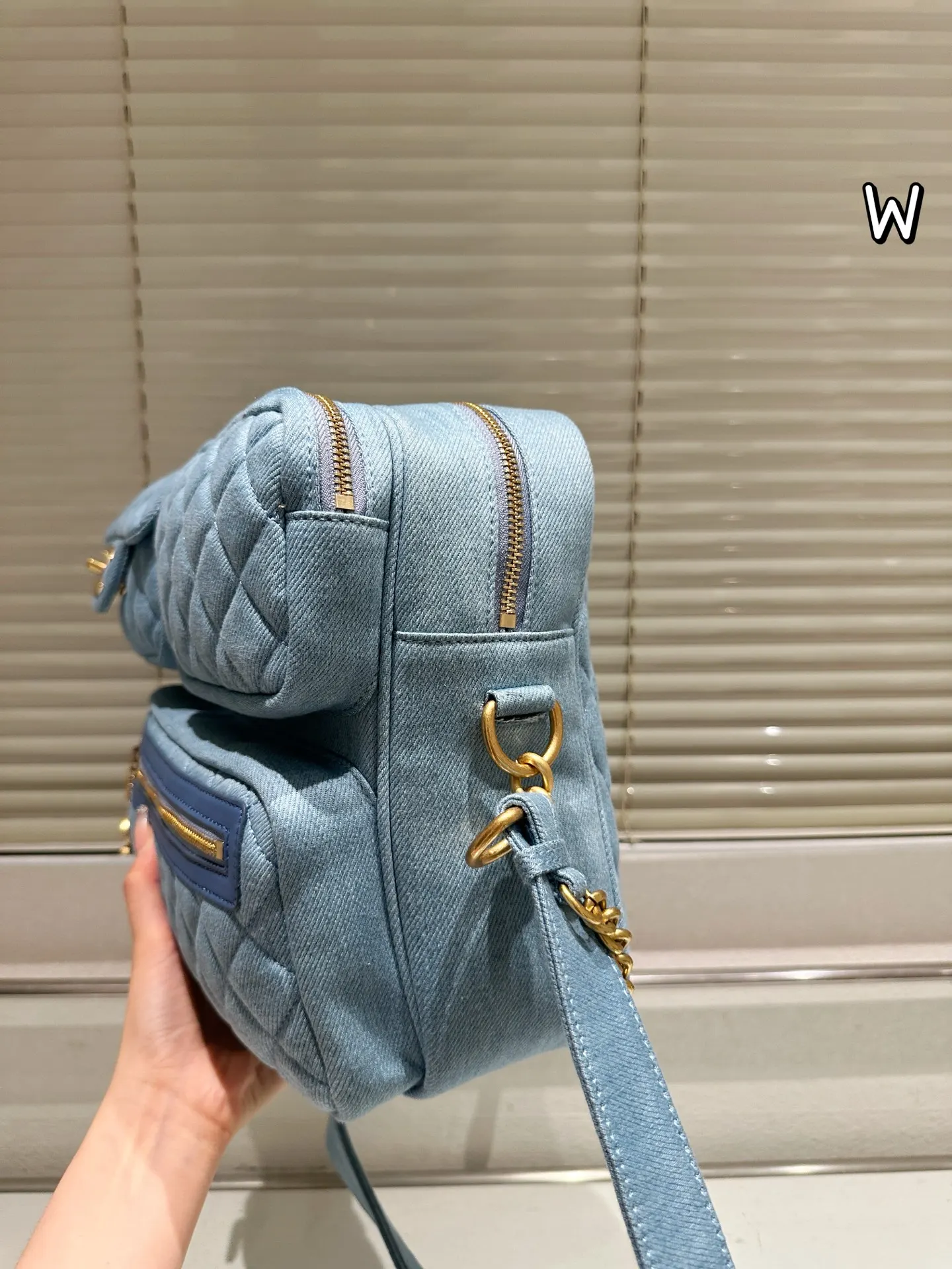 CHANEL 牛仔 单宁牛仔藍 无盒 单宁牛仔藍 无盒 斜背包 輕便斜挎款