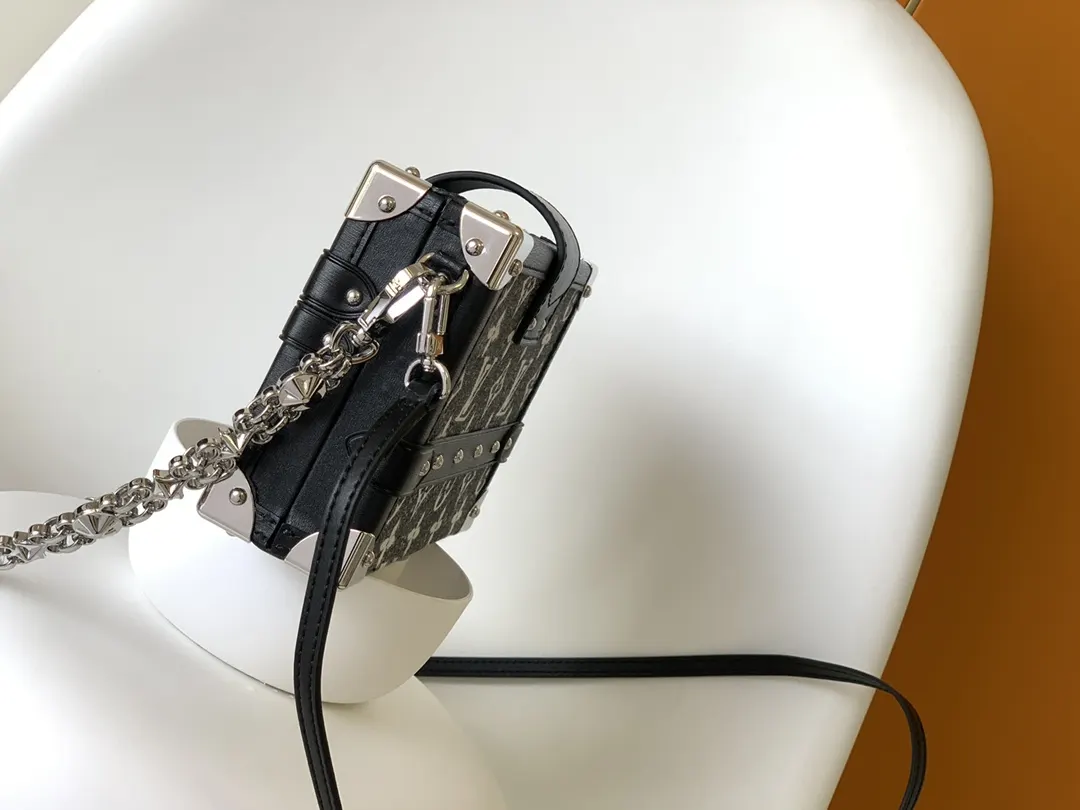 LV 黑色 牛仔 提花 鏈條包 精致鏈條款