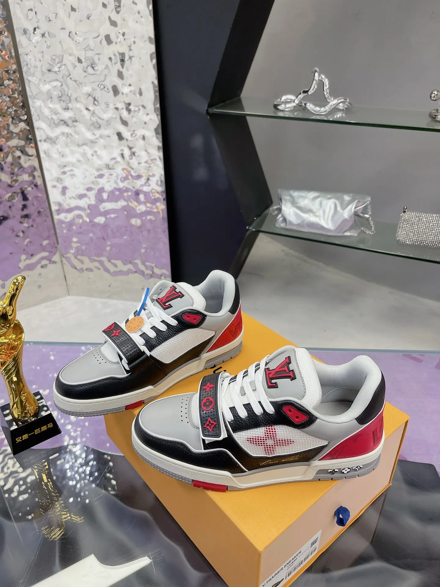 Louis Vuitton 运动鞋