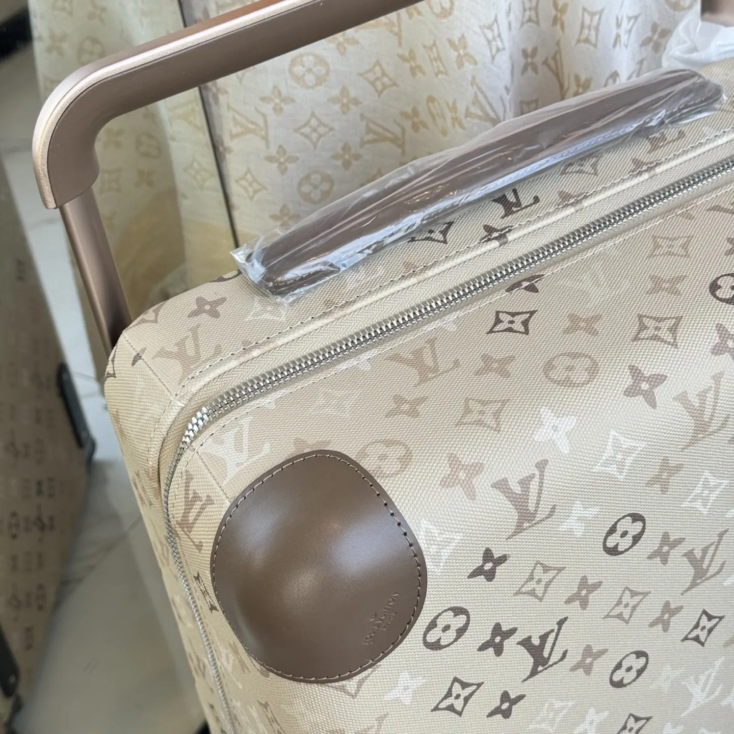 Louis Vuitton Monogram Suitcase Travel Lightweight