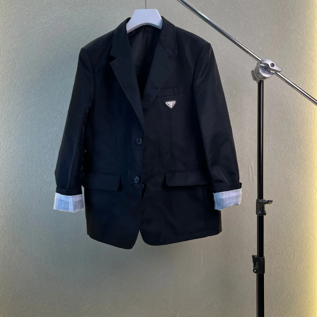 PRADA Re-Nylon尼龙 三角标 西装外套 通勤休闲款