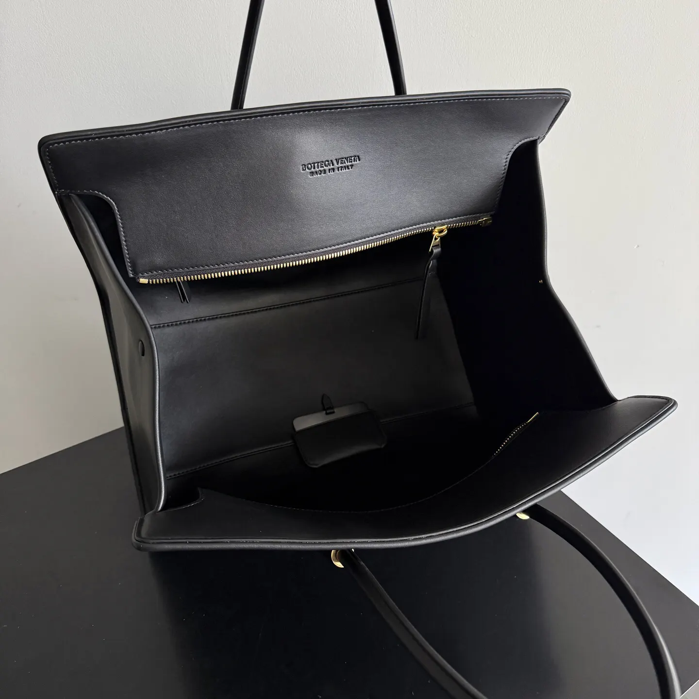 Bottega Veneta 羊皮 托特包 大容量托特款(數字9) Bottega Veneta 羊皮 托特包 大容量托特款(數字9)