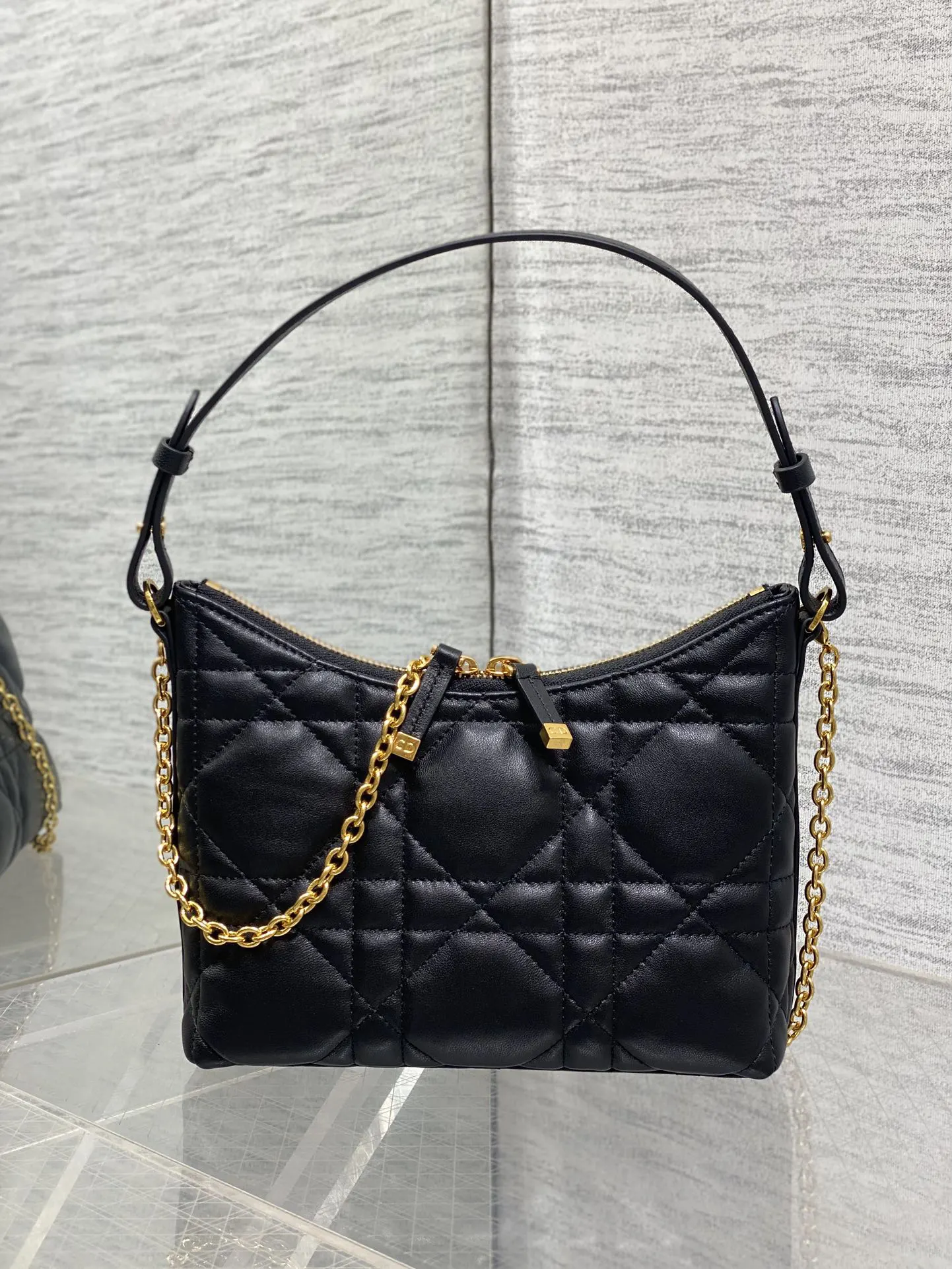 Dior 黑色羊皮链条腋下包 单肩款