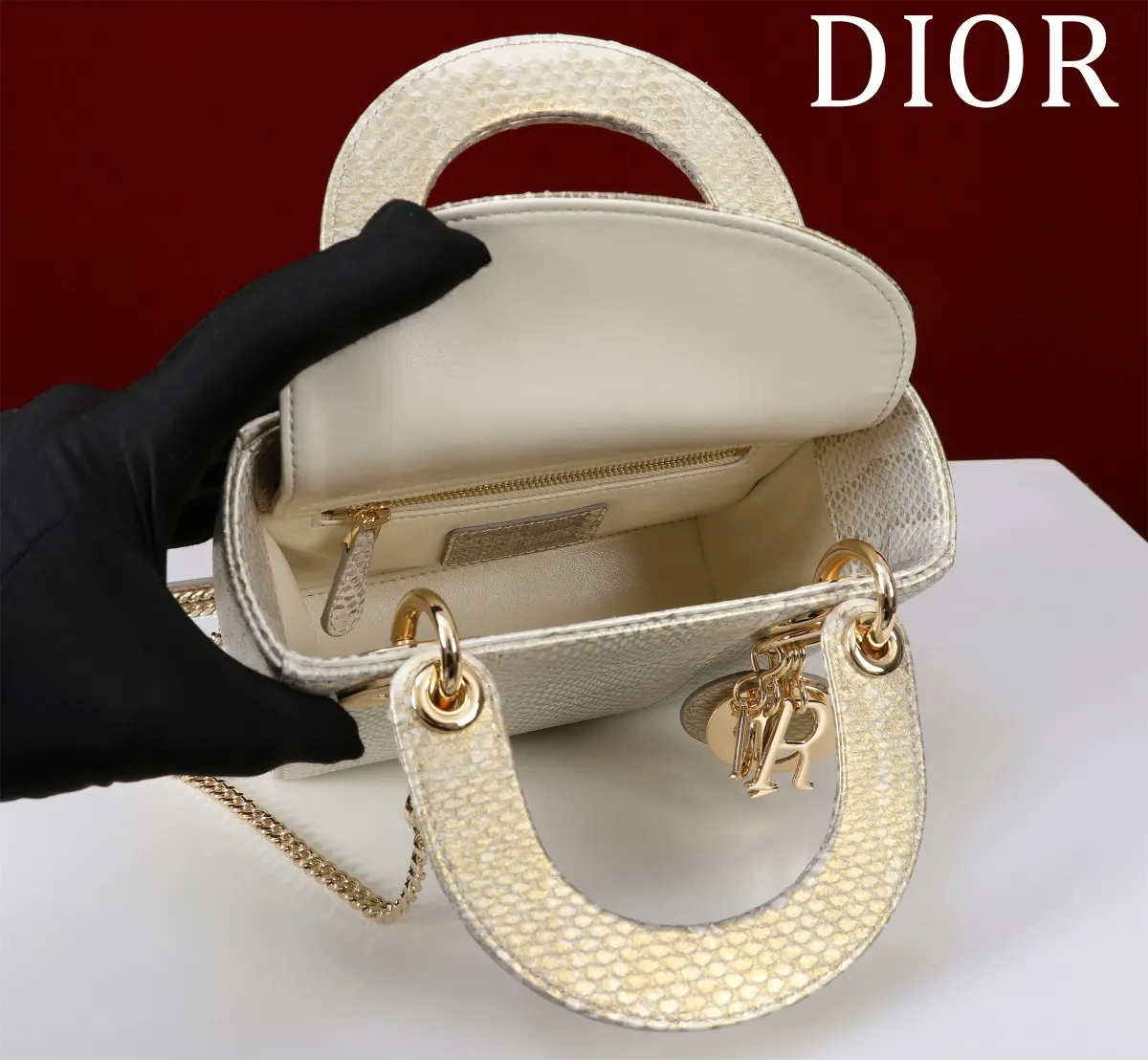 Dior Lady Dior 金色藤格纹手提斜挎包 经典款