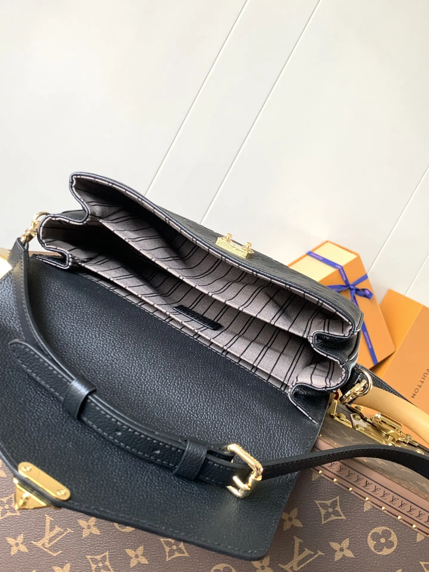 Louis Vuitton Métis 黑杏配色 雙肩包 復古