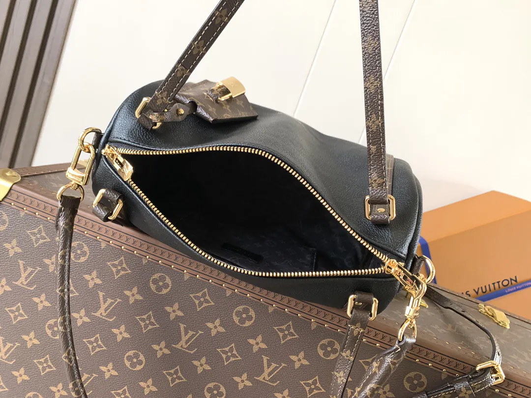 LV Keepall 黑色 卡其 牛皮 旅行袋 大容量旅行款(數字3) LV Keepall 黑色 卡其 牛皮 旅行袋 大容量旅行款(數字3)