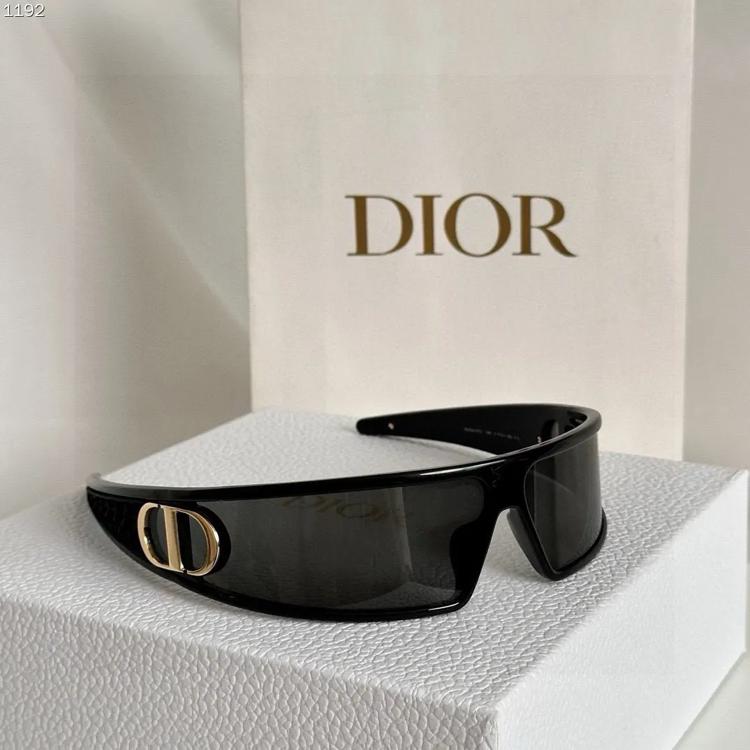 Dior 髮箍 精緻配飾 髮飾(數字2) Dior 髮箍 精緻配飾 髮飾(數字2)