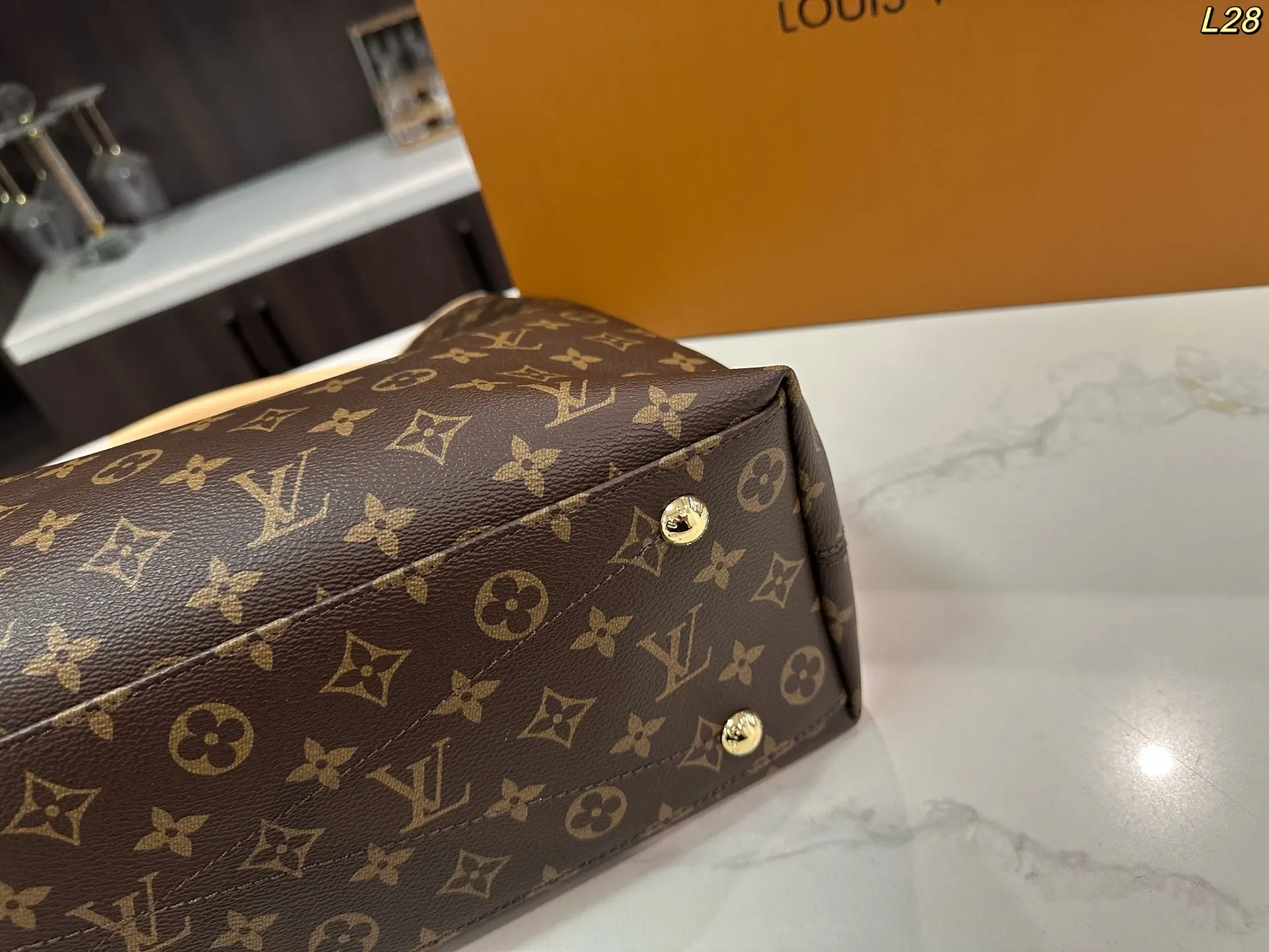 LV 老花 中古 购物袋 腋下包 复古腋下背款