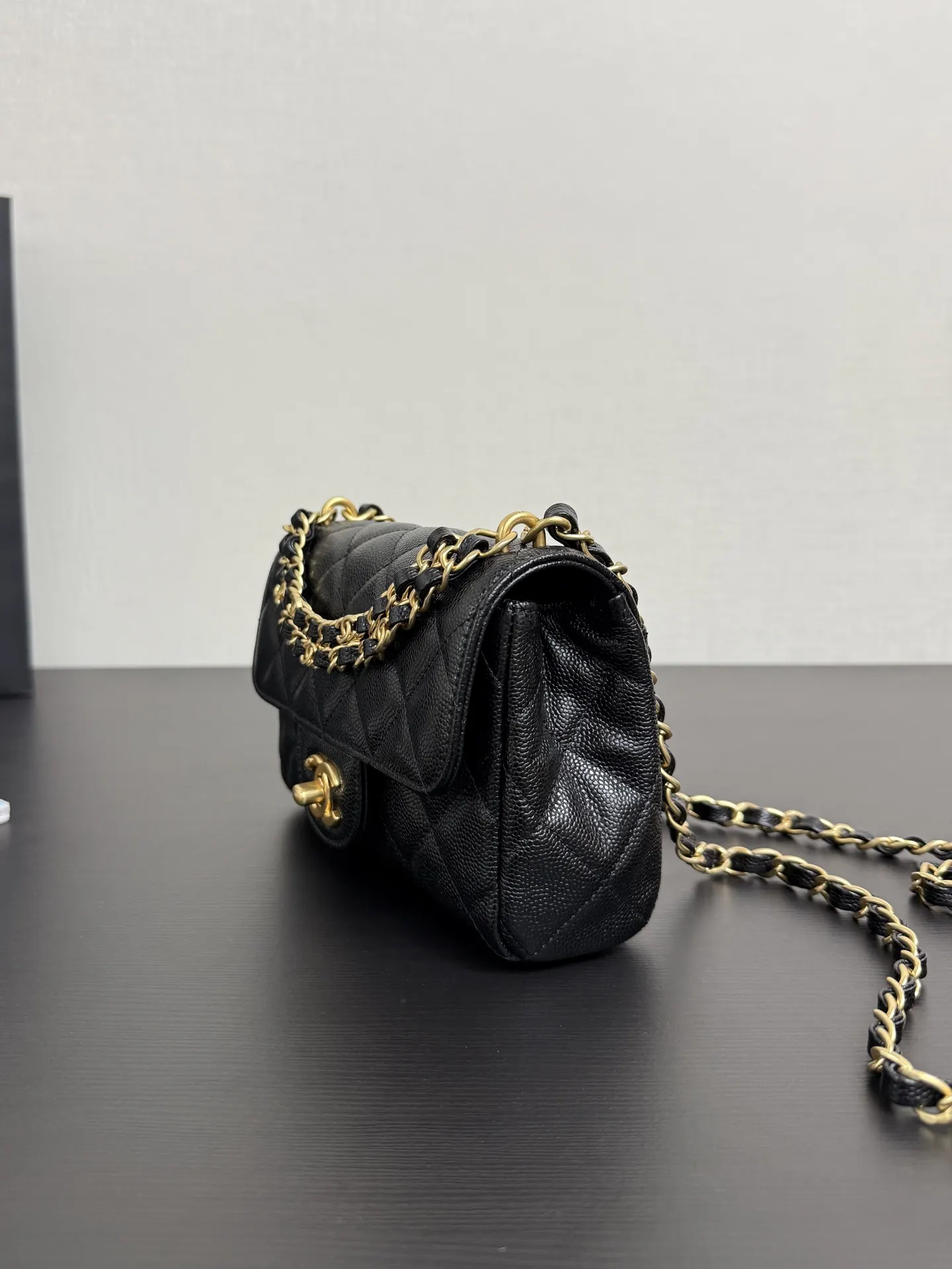 Chain Bag Leather