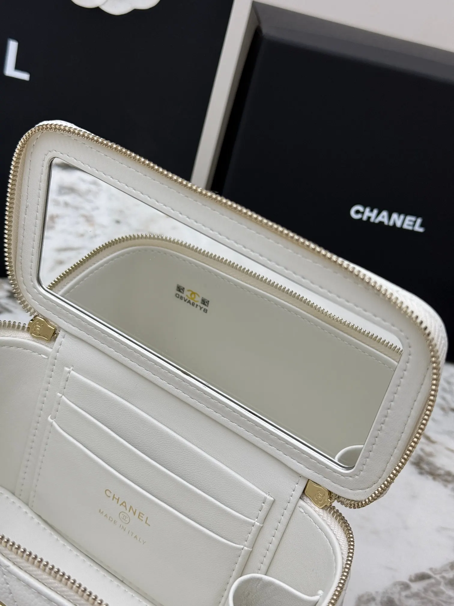 Chanel Gold Chain Bag Leather