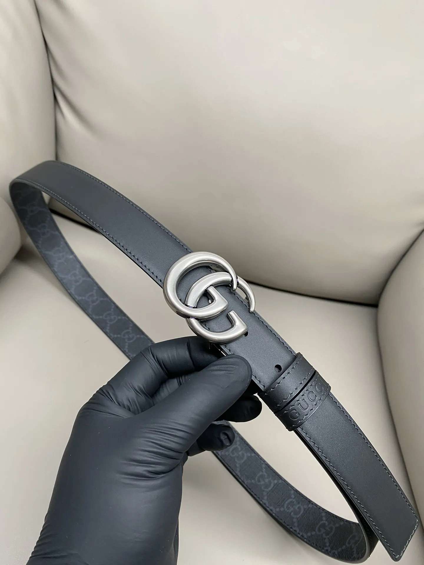 Gucci Marmont 双G扣牛皮双面腰带