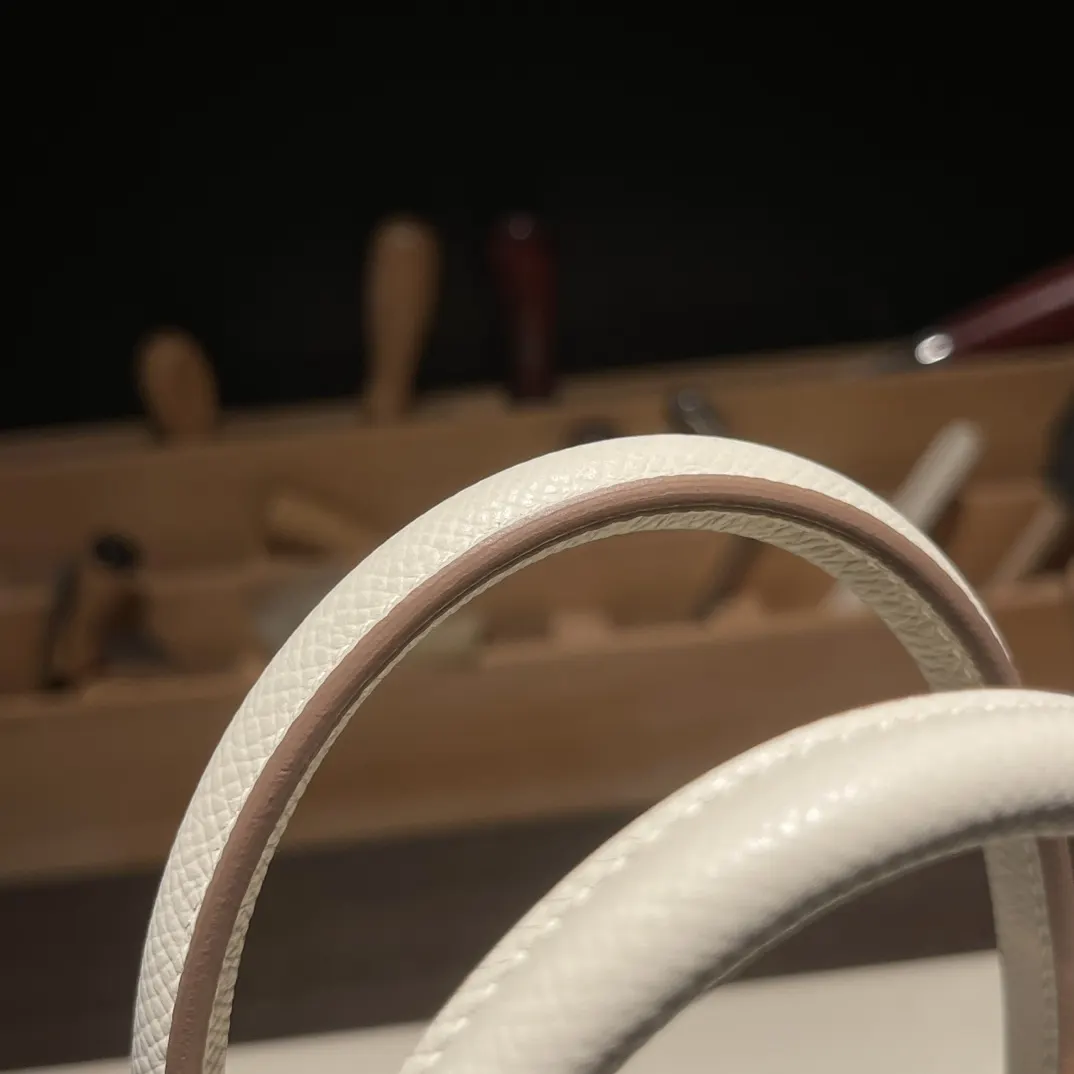 Hermès Bolide 奶昔白 Epsom掌纹牛皮 手提包 25cm