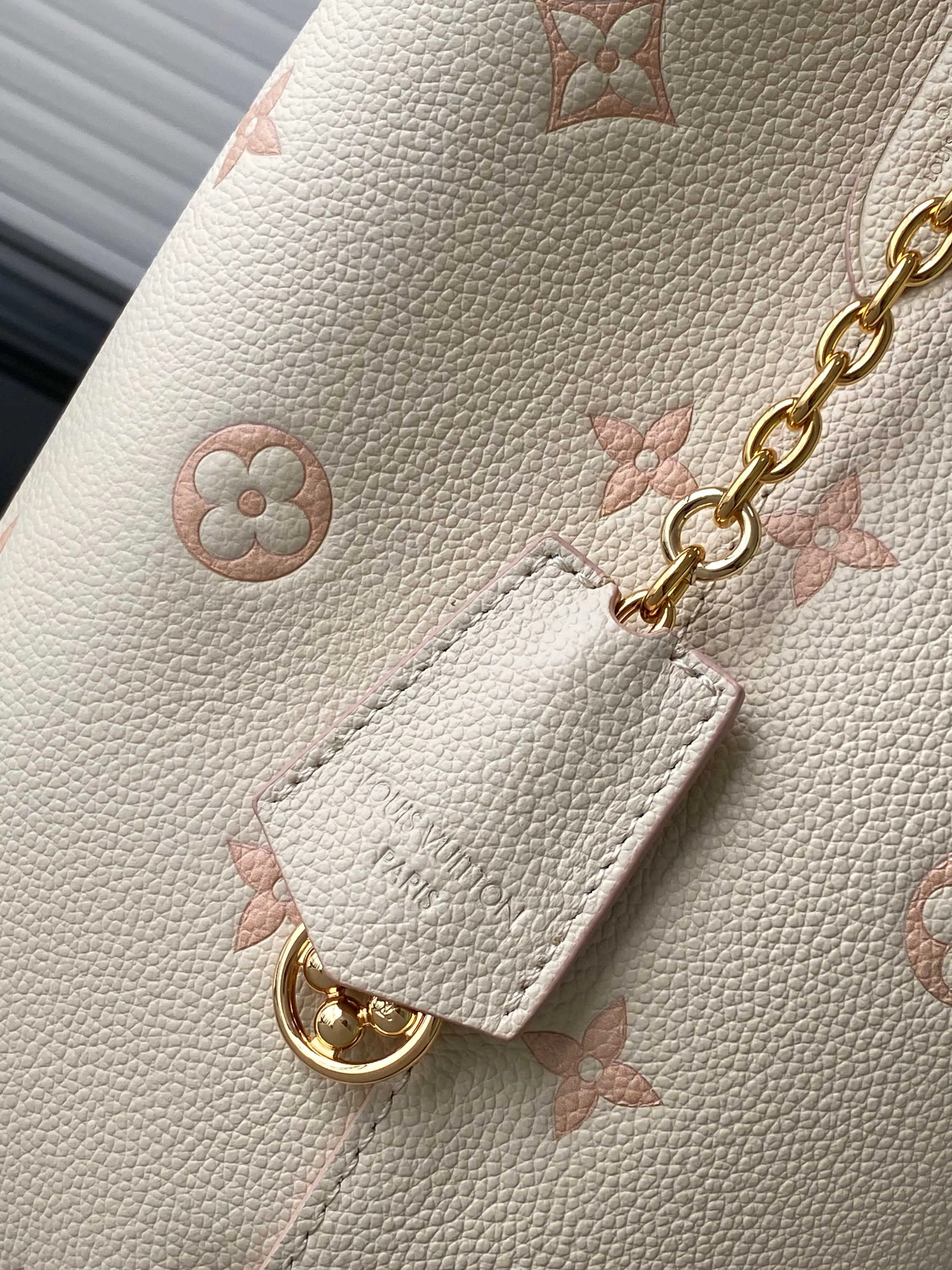 Chain Bag Leather
