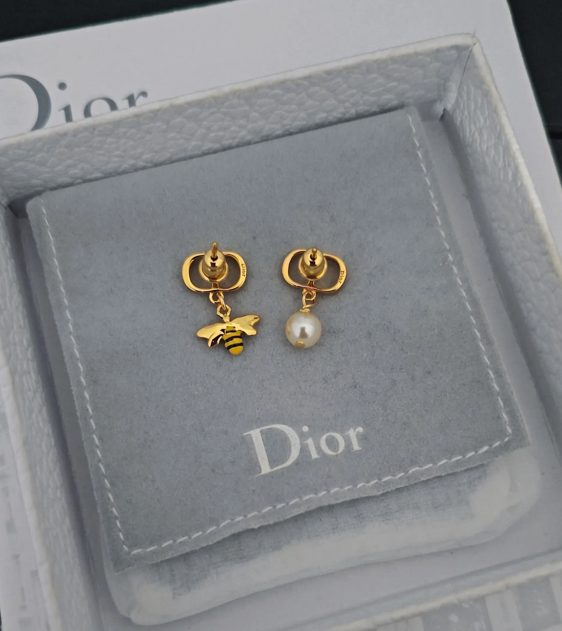 Dior 金色CD发夹 黑色皮革配饰款