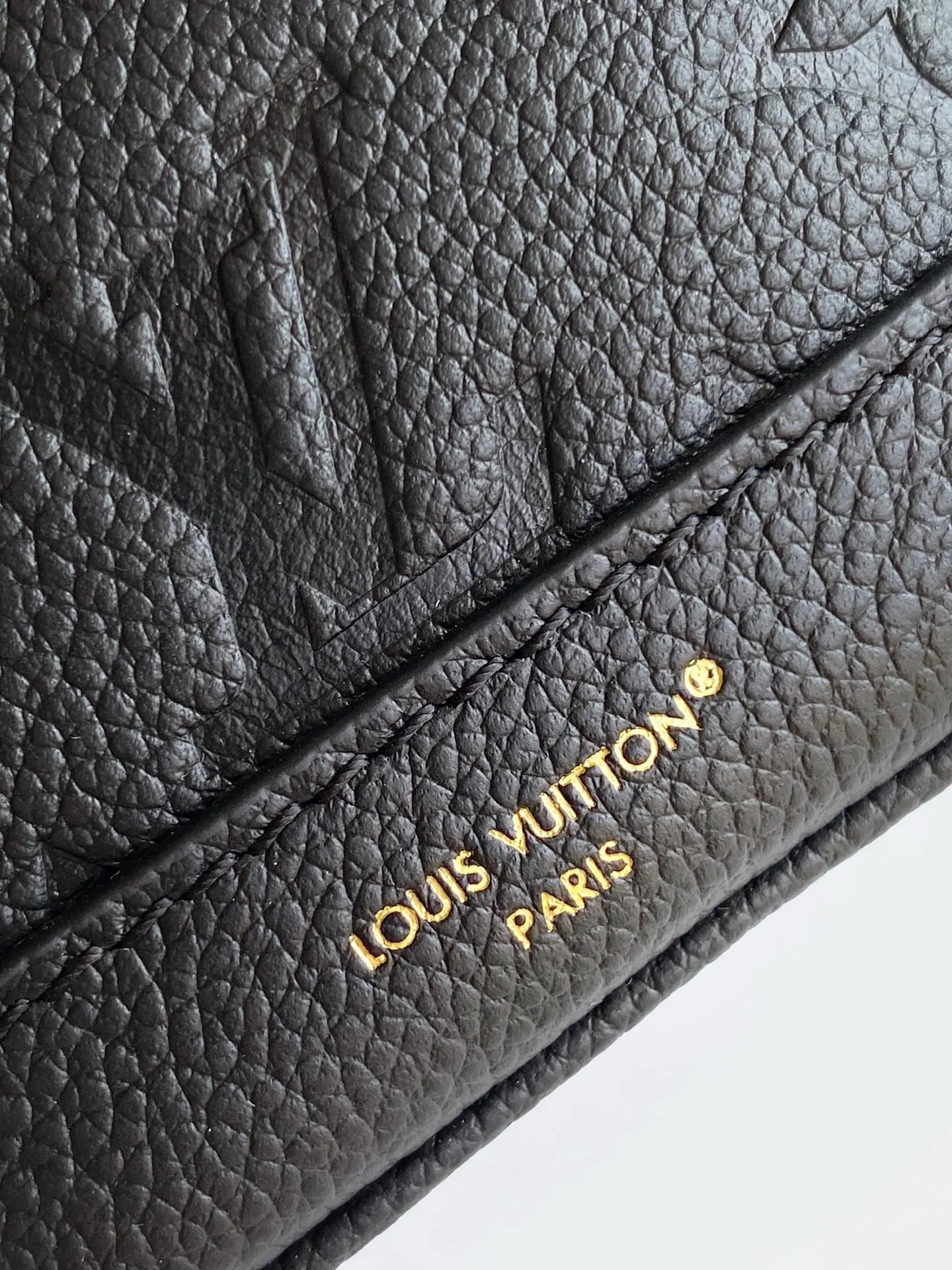 Black White Chain Bag Leather