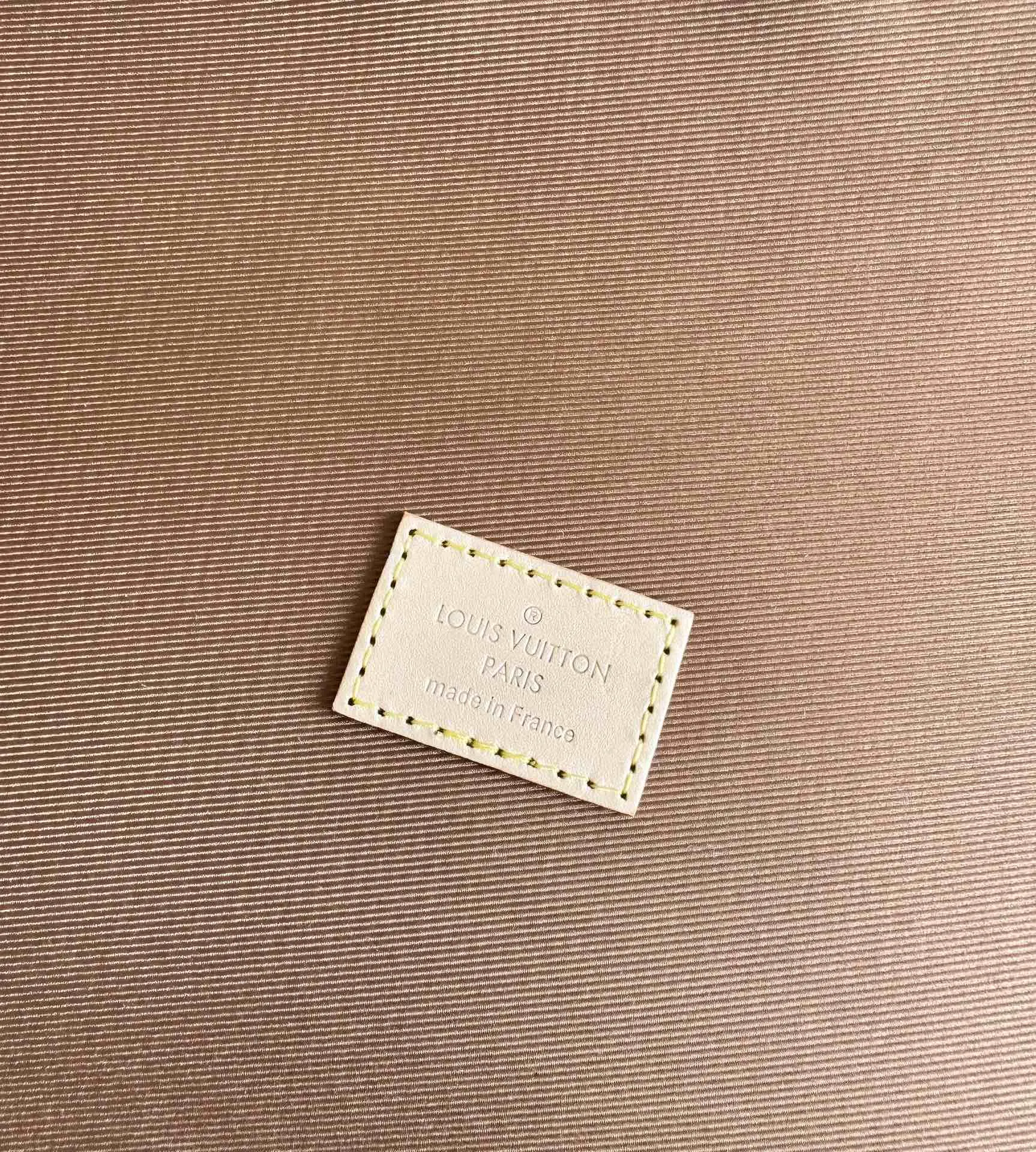 LV 老花 牛皮 行李箱 旅行拉杆款 轻便出行款