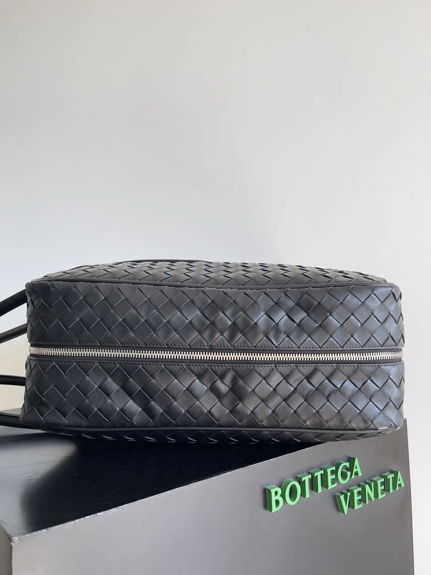 Bottega Veneta 牛皮 行李箱 旅行拉杆款 輕便出行款