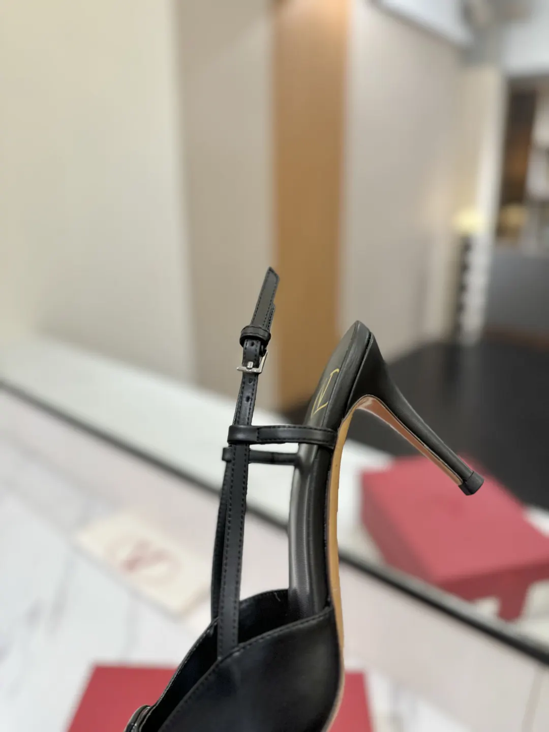 Valentino 金色 拖鞋 轻便舒适款 款03