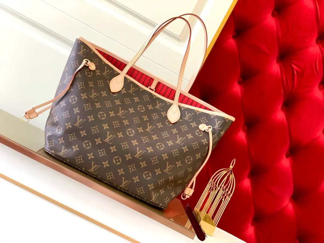 LV Neverfull 帆布 手拿包 精致手拿款