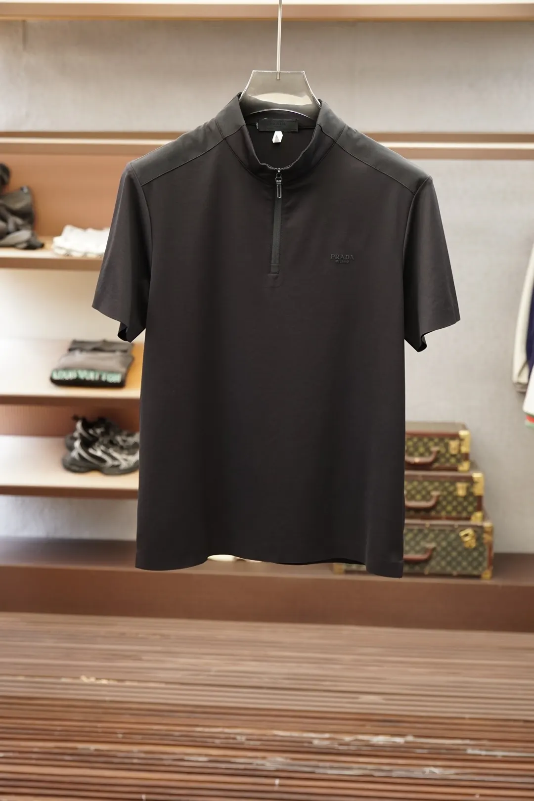 PRADA 针织衫 休闲百搭款