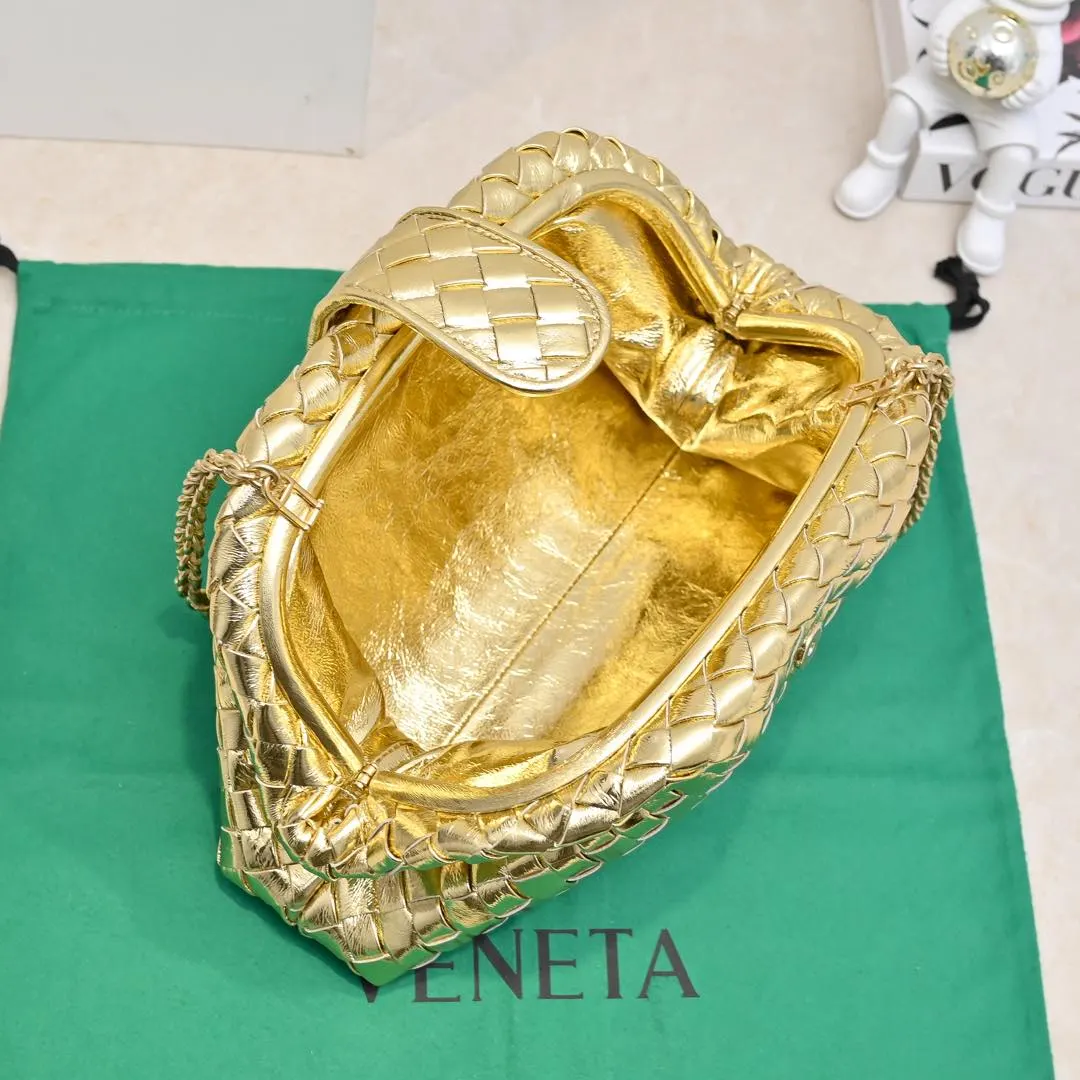Bottega Veneta 羊皮 鏈條包 精致鏈條款