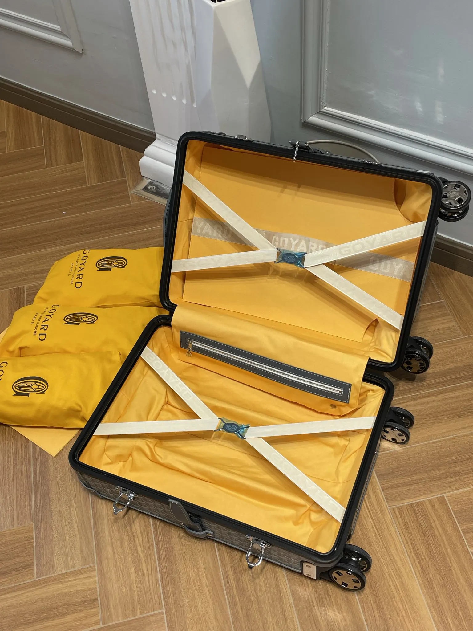 Goyard Suitcase Travel Lightweight Classic Image 9 Goyard Suitcase Travel Lightweight Classic Image 9