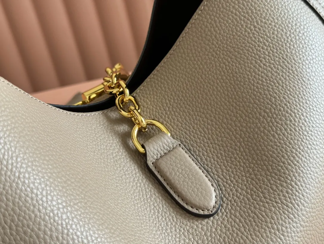 Gucci 棕色 金色 牛皮 手拿包 精致手拿款