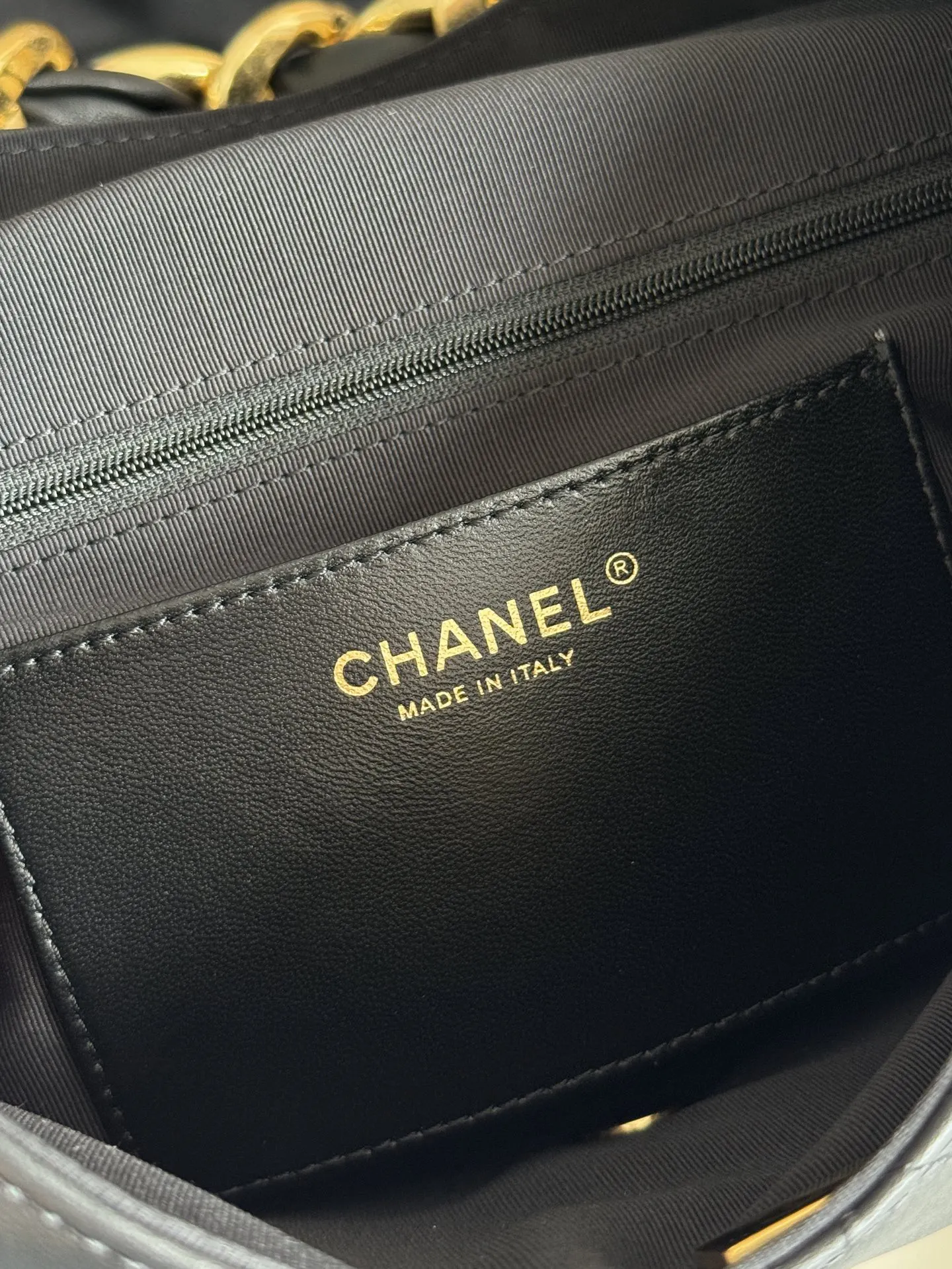 Chain Bag Classic Leather