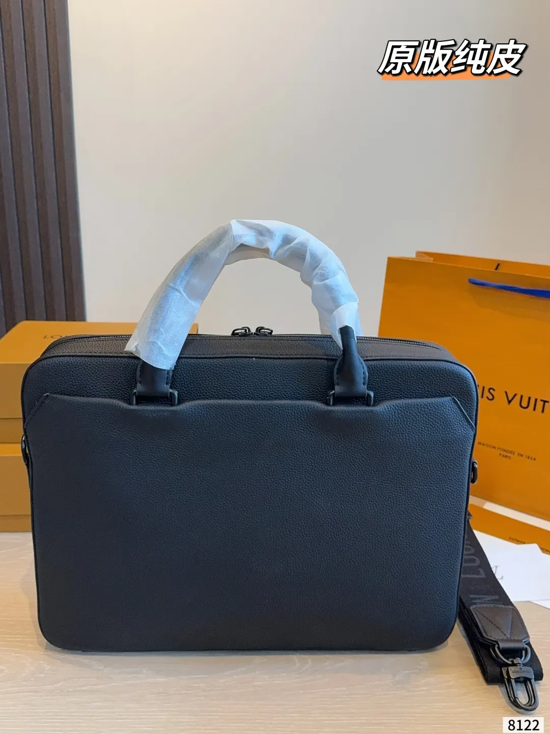 LV 隔层 拉链暗袋 斜挎包 轻便斜挎款